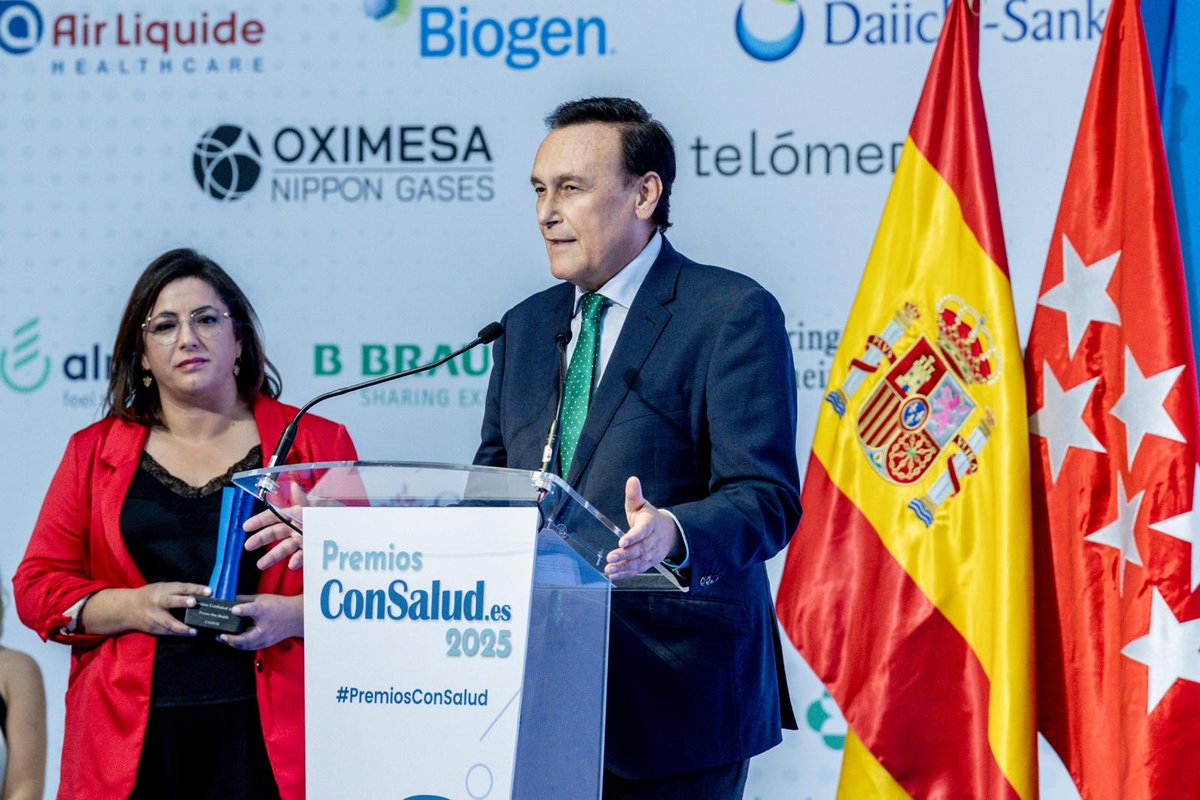 ✨🏆 Premios ConSalud 2025

El Centro Andaluz de Investigación de Zoonosis y Enfermedades Emergentes (CAIZEM) ha recibido el Premio ConSalud 2025 al Proyecto One Health.