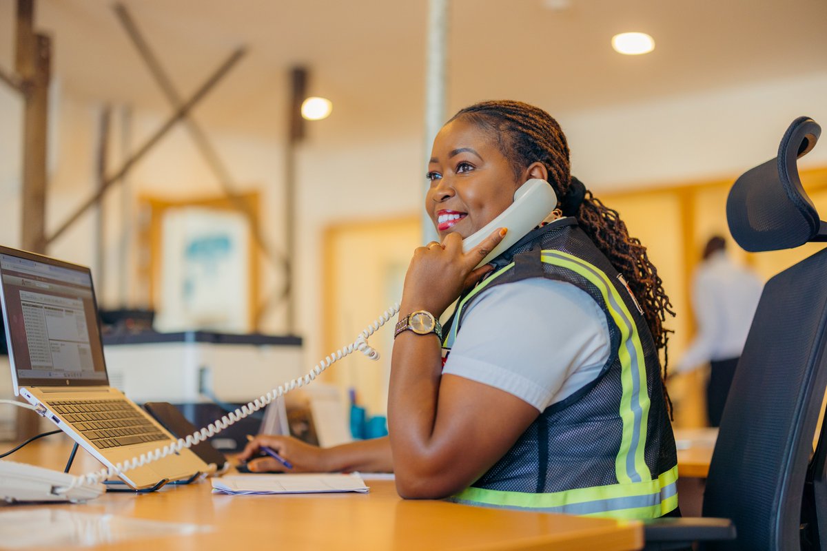 AirKenyaExpress's tweet image. Your #AirKenya journey starts with genuine Kenyan hospitality. Our crew makes every check-in smooth and every departure memorable ✈️🇰🇪
#FlyLocal #Kenya #Travel