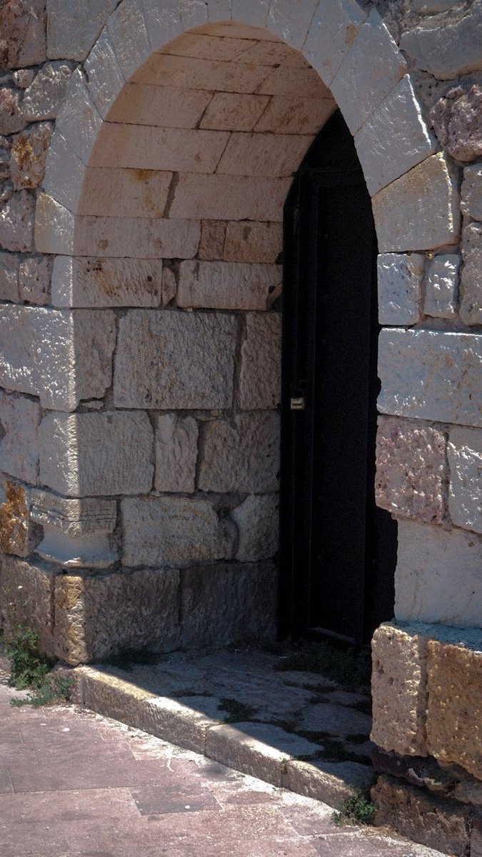 cerazeis51159's tweet image. Just learned the phonograph, invented by Edison in 1877, was a game-changer for sound recording!��Imagine hearing voices from the past for the first time! Mind-blowing tech for its era. #HistoryOfInventions #Innovation