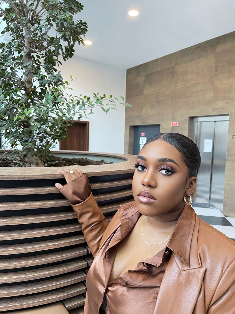 DrObsy_Etoilep's tweet image. Aging is inevitable. But dignity and wellbeing in aging should be too.

For many Nigerian elders, the struggle isn’t only medical.
It’s loneliness, dependence, and lack of dignified care, loss of daily joy.💔