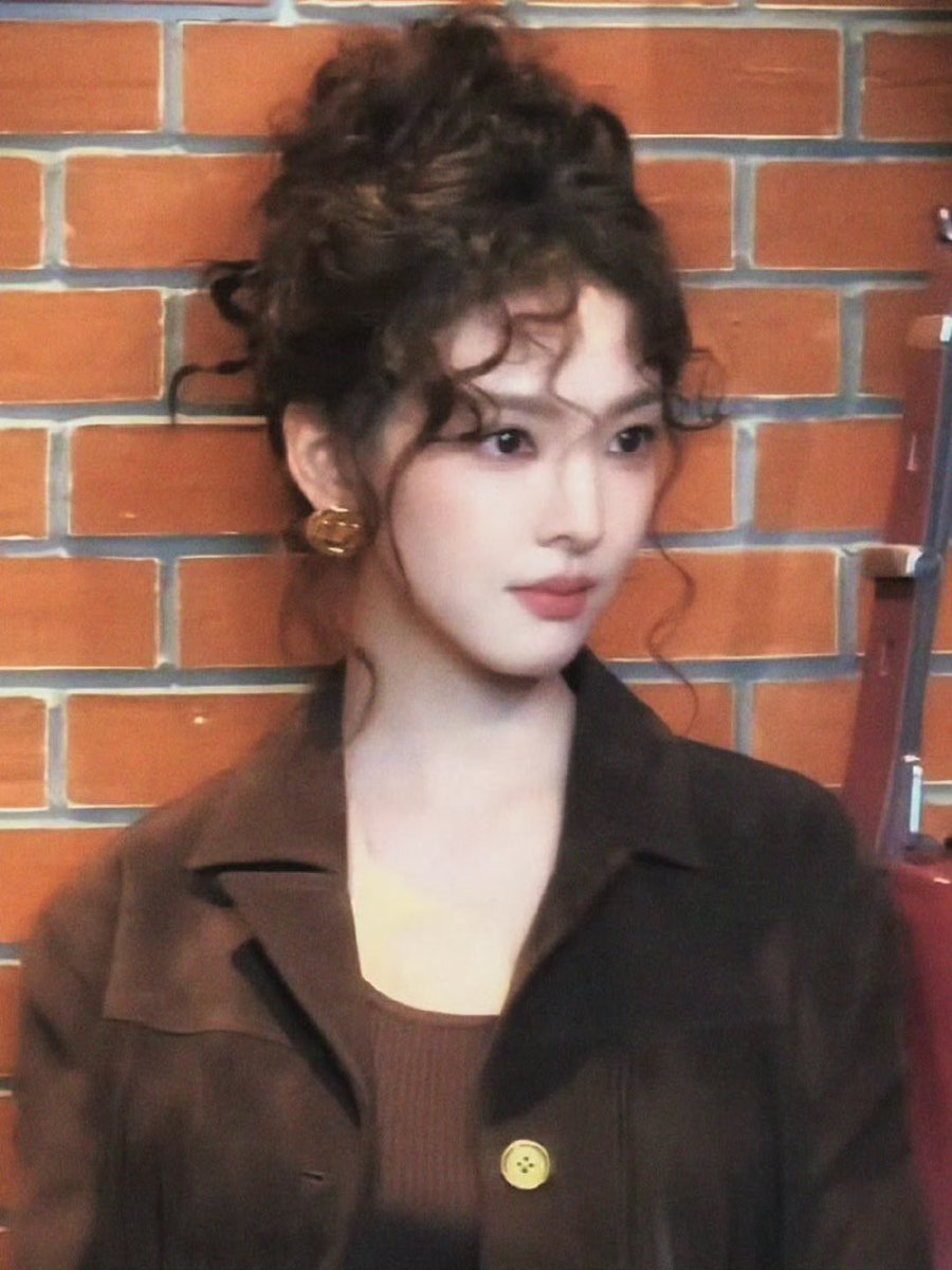 리리 tweet media