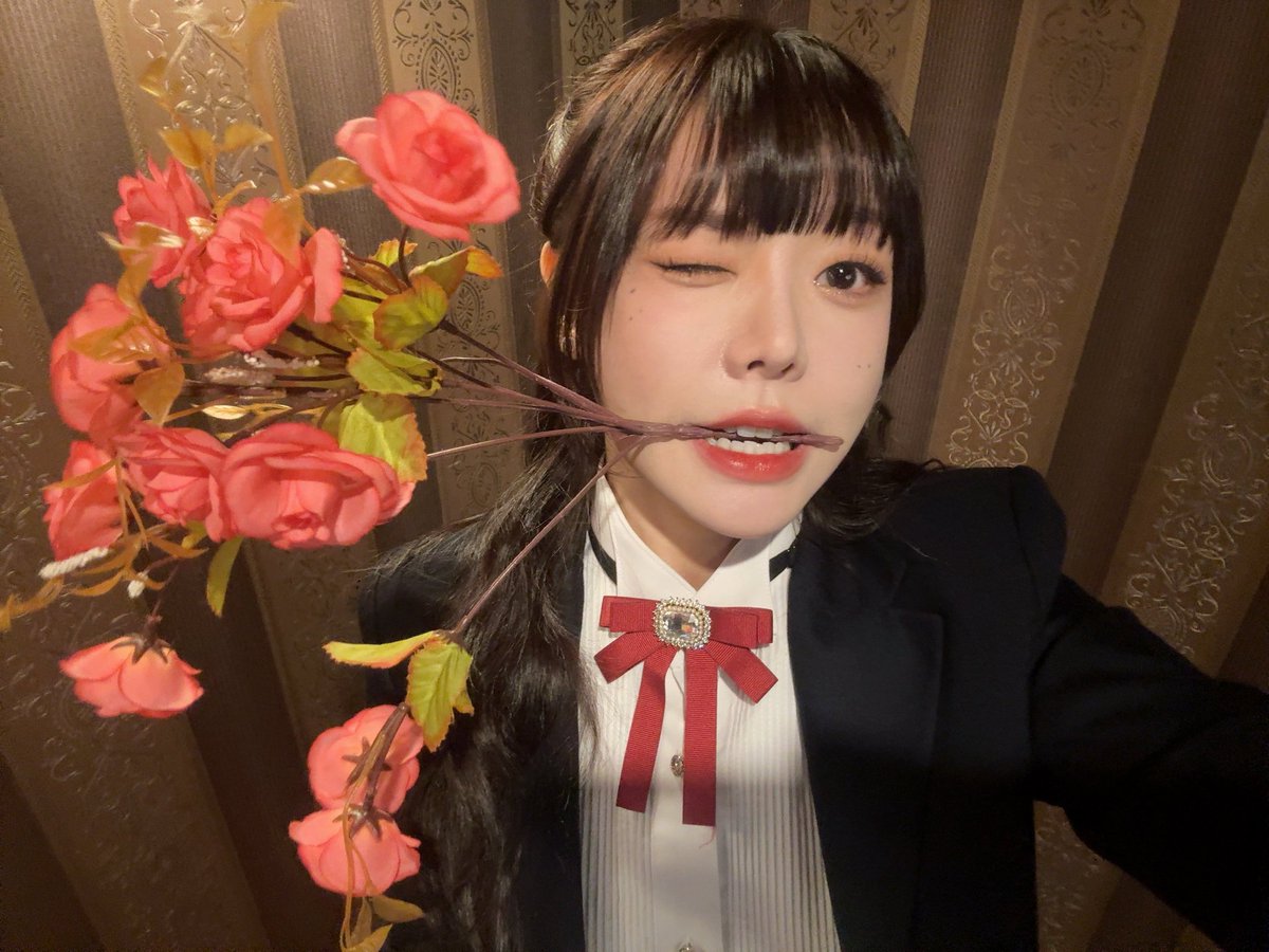 [#조영화]

영화배우의 연극 <포쉬> 
프로필 현장 사진을 공개합니다.🥂

샬롯役 #조영화

2025.10.17 - 2026.01.11
링크아트센터드림 드림4관

#더블케이엔터테인먼트 #더블케이아티스트 #배우조영화 #연극 #포쉬 #영화샬롯 #프로필비하인드 #임바이브🥂