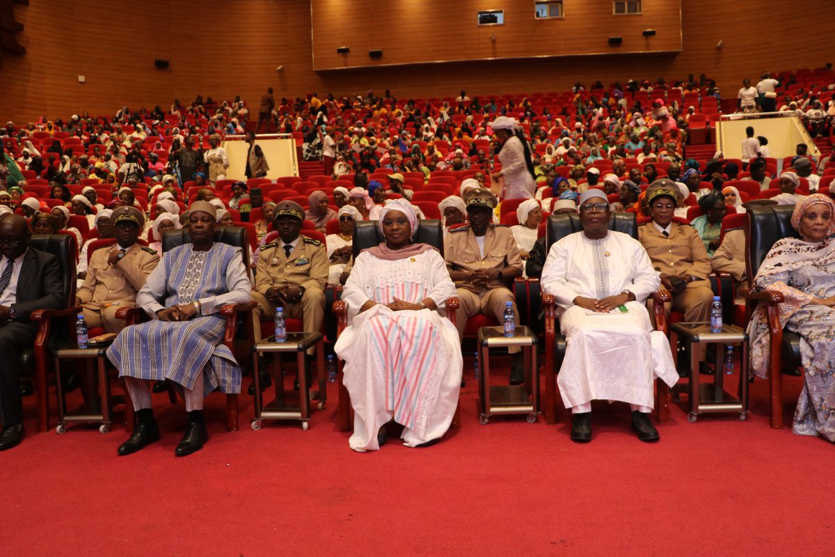 470 recommandations des cinq thématiques(genre et autonomisation, #VBGs, protection de l’enfance, famille &amp;thèmes transversaux) dont l’inclusion de la Budgétisation sensible au Genre dans tous les ministères. <a href="/MNizigama/">Marie Goreth Nizigama</a> présente à la cérémonie marque l’appui constant d'ONU Femmes