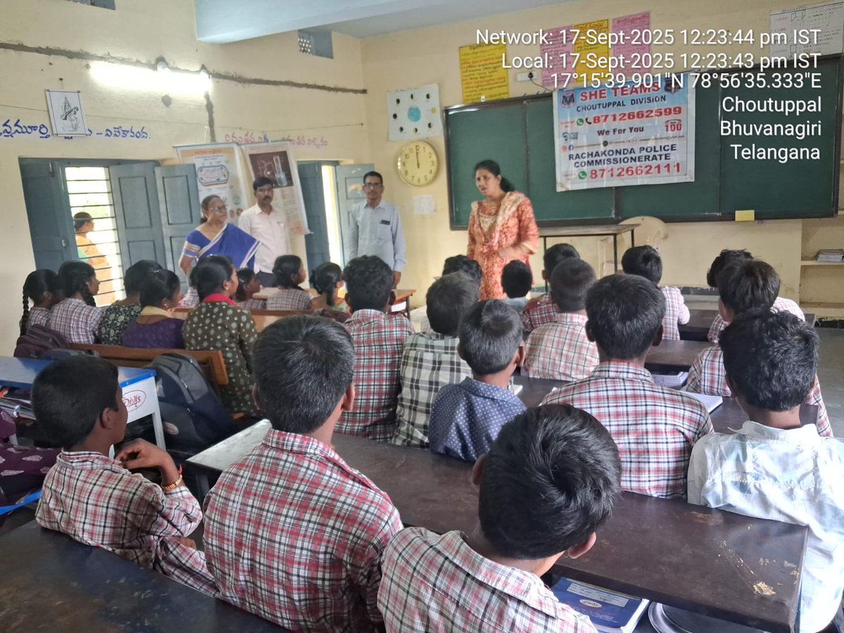 MalkajgiriCop's tweet image. 🌟 She Teams Rachakonda – Spreading Awareness, Sparking Change!👮‍♀️

🔐Cyber Crimes &amp;amp; Loan App Frauds – Be alert, think smart, don’t fall for traps.
🧒Child Safety – Teaching children the power of knowing #GoodTouch #BadTouch.
⚖️Gender Sensitization &amp;amp; Human Trafficking –