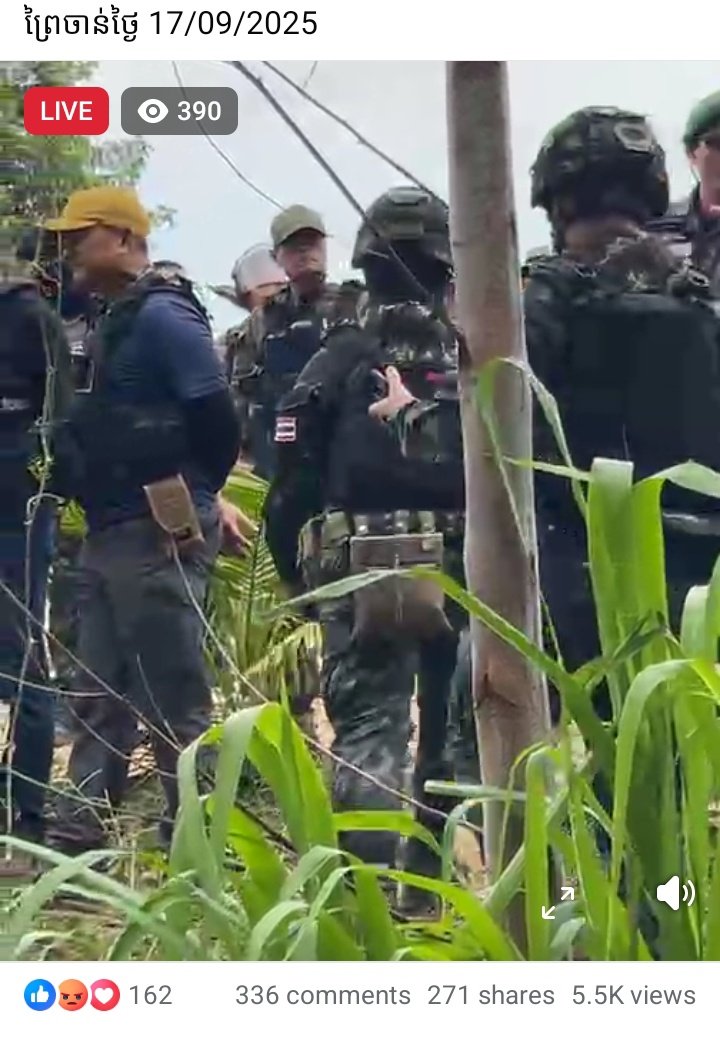 MechDara1's tweet photo. The screenshots from live video show many Thai Army at the confrontation area https://t.co/E20CMHTfeA