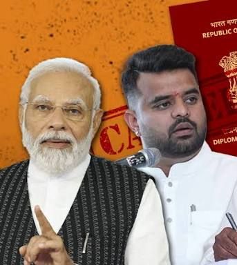 R_Ranjan17's tweet photo. ईश्वर आपकी उम्र पेट्रोल की कीमत तक पहुंचाए, आप LPG की तरह दिन दुगनी रात चौगुनी तरक्की करें। आपके दुख GDP की तरह धरती में समा जाए। जो दुश्मन आपकी तरफ बढ़े वो रुपये की तरह औंधे मुंह गिरे। आपकी कीर्ति 5 किलो अनाज की तरह हर घर पहुंचे।।। 
#happy_birthday Modi जी
@narendramodi https://t.co/1PaHQ4hyvG