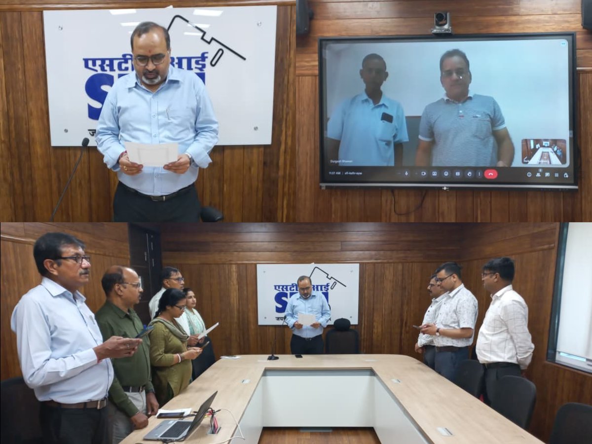 STPI Jaipur (@stpijpr) on Twitter photo <a href="/StpiJpr/">STPI Jaipur</a> केंद्र पर #SwachhtaHiSeva2025 #Swachhotsav अभियान के तहत अधिकारियों एवं कर्मचारियों द्वारा स्वच्छता की शपथ ली गयी। कार्यालय प्रभारी <a href="/stpirajkumar/">Raj Kumar Verma</a> द्वारा सभी को स्वच्छ पर्यावरण और स्वच्छता के अभियान में सक्रिय रूप से भाग लेने हेतु प्रोत्साहित किया।
<a href="/arvindtw/">Arvind Kumar</a> <a href="/er_ashokg/">Ashok Gupta</a> <a href="/StpiJpr/">STPI Jaipur</a> केंद्र पर #SwachhtaHiSeva2025 #Swachhotsav अभियान के तहत अधिकारियों एवं कर्मचारियों द्वारा स्वच्छता की शपथ ली गयी। कार्यालय प्रभारी <a href="/stpirajkumar/">Raj Kumar Verma</a> द्वारा सभी को स्वच्छ पर्यावरण और स्वच्छता के अभियान में सक्रिय रूप से भाग लेने हेतु प्रोत्साहित किया।
<a href="/arvindtw/">Arvind Kumar</a> <a href="/er_ashokg/">Ashok Gupta</a>