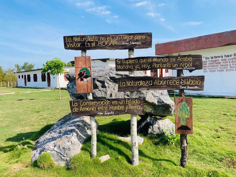 TelePinar's tweet photo. 🇨🇺| Bienvenida la jornada informativa de este miércoles 1️⃣7️⃣ de septiembre
🙌🏻Le saludamos desde #PinardelRío, provincia más occidental de #Cuba.
📲| Síganos en nuestras redes sociales, somos #TelePinarConVidaPropia https://t.co/cx3oHi48z2