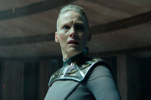 AdolfoPlot's tweet image. Me equivoqué con #Fundación, pensé que se estancó, pero ¡qué final de temporada más bueno! Todo fluyó magistralmente, con giros brutales y perdidas dolorosas. La temporada 4 va a partir en otro escenario totalmente diferente ¡estoy hypeado! #FundacionIsaacAsimov