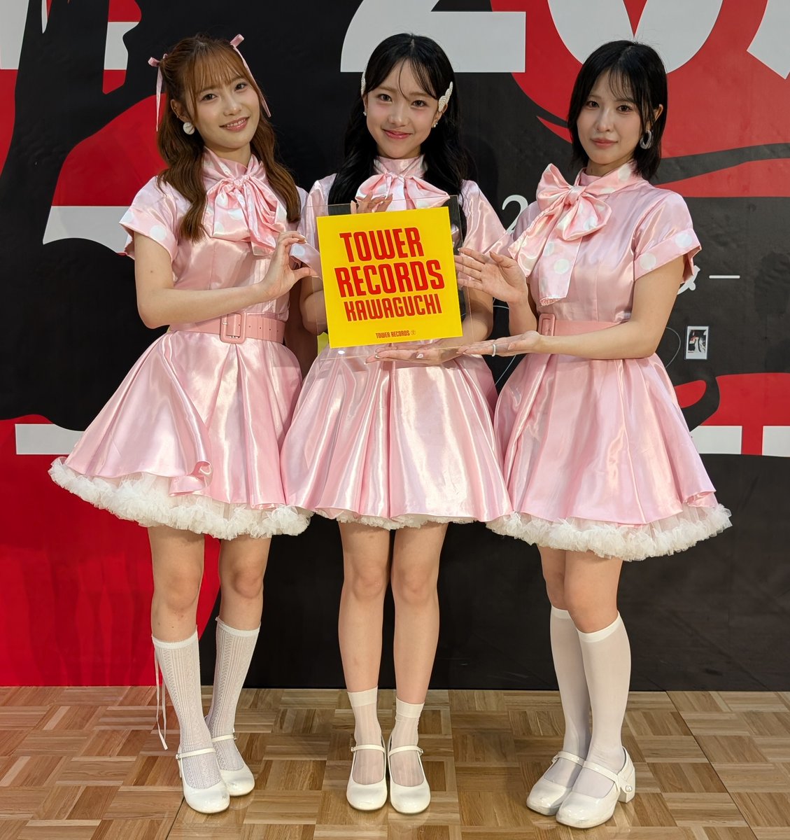 TOWERKAWAGUCHI's tweet image. 【#UNICODE/#HYUNWOO】

UNICODE＆HYUNWOO
リリースイベント終了いたしました☀️

UNICODEの皆さま、HYUNWOOさん
そして、ご参加いただきましたお客様
ありがとうございました💫

また川口でお待ちしております🫶

#ユニコード #UNICODE_Aing #유니코드
#ヒョヌ #夢色 #현우
#タワレコ川口イベント情報