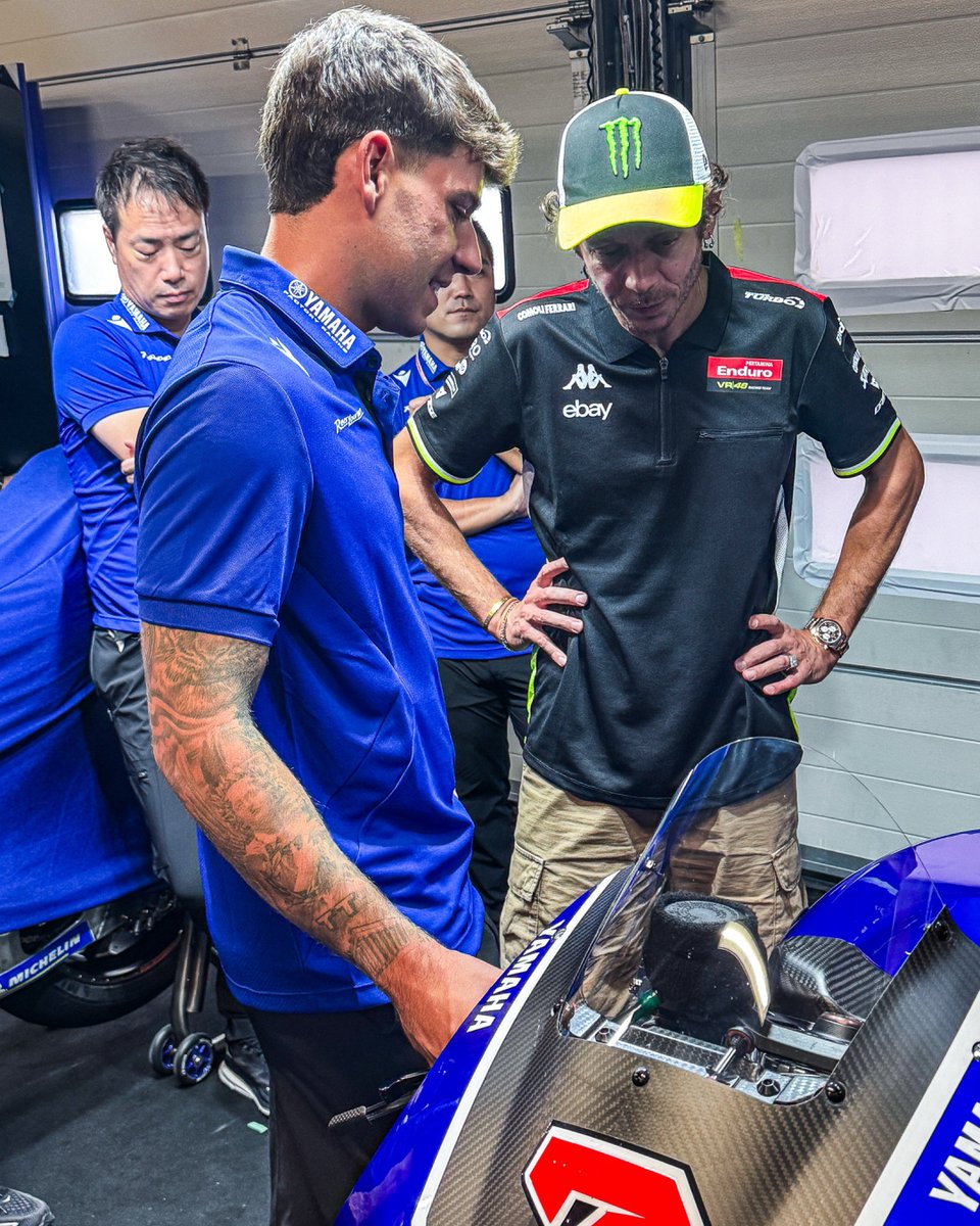 Living Yamaha legend meets the future 🤩 The Doctor made a house call to check in on the freshly unveiled Yamaha V4-Powered Prototype 🩺🏍️

#PlanV | #TheBlueShift | #YamahaFactoryRacing | #MotoGP | #YamahaMotoGP | <a href="/ValeYellow46/">Valentino Rossi</a>