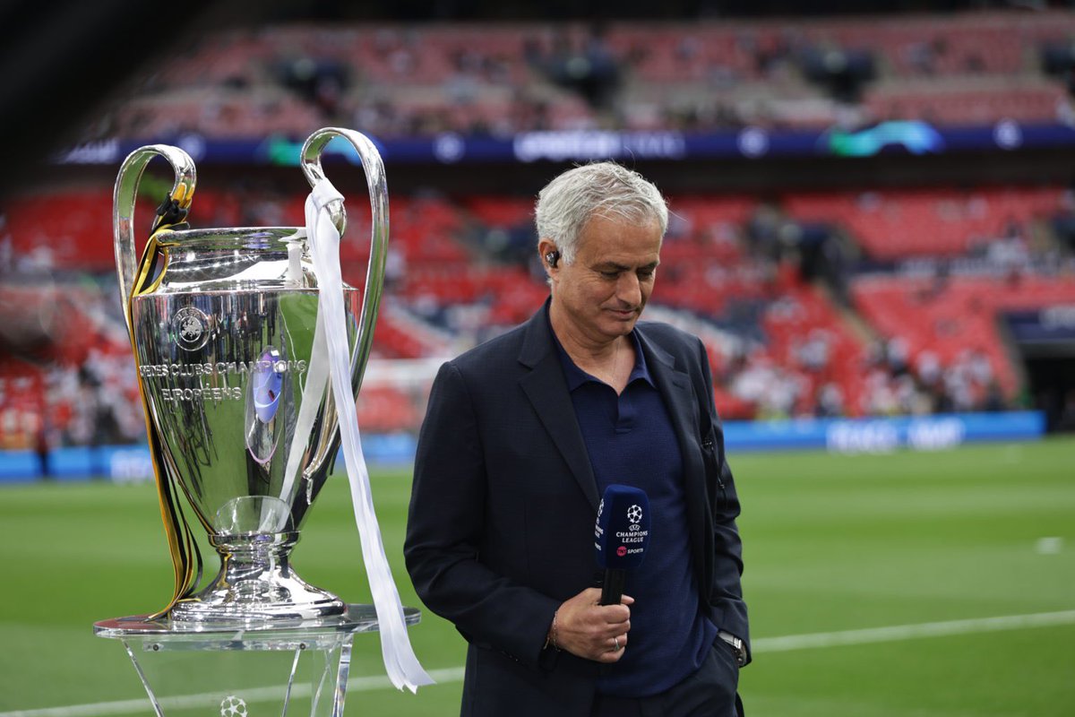 جدول مباريات سيّد المدربين مع بنفيكا (في حال تمت) بدوري أبطال أوروبا

🔙 تشيلسي
🏴󠁧󠁢󠁥󠁮󠁧󠁿 نيوكاسل
🇩🇪 ليفركوزن
🇳🇱 أياكس
🇮🇹 نابولي
🇮🇹 يوفنتوس
🔙 ريال مدريد