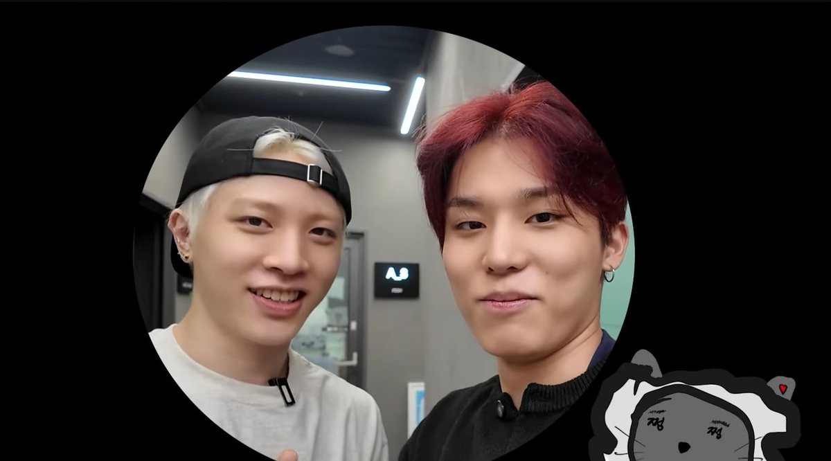 sjhfilters's tweet photo. Jjeong jjeong +  Hwan PD 🫶🏻 https://t.co/4nXJsSx4YK