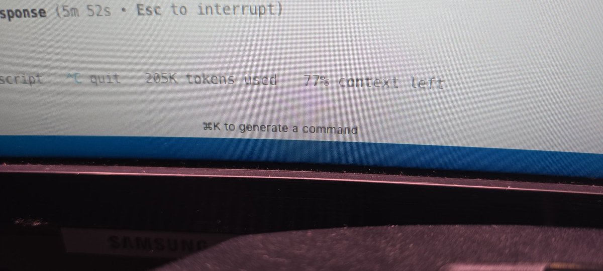 Hang on.. is <a href="/OpenAIDevs/">OpenAI Developers</a> Codex gpt-5-codex high running on ~1M token context length?????