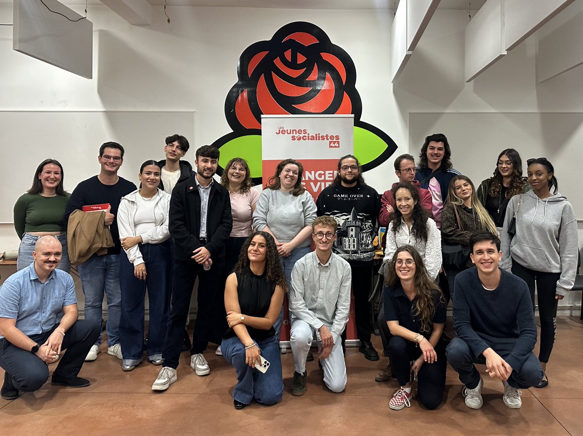 🌹AG de rentrée des JS de Loire-Atlantique ! 

Municipales, mobilisations sociales et pour la paix : nous sommes prêt•es à mener une nouvelle année de combats pour changer la vie et vivre mieux ! ✊