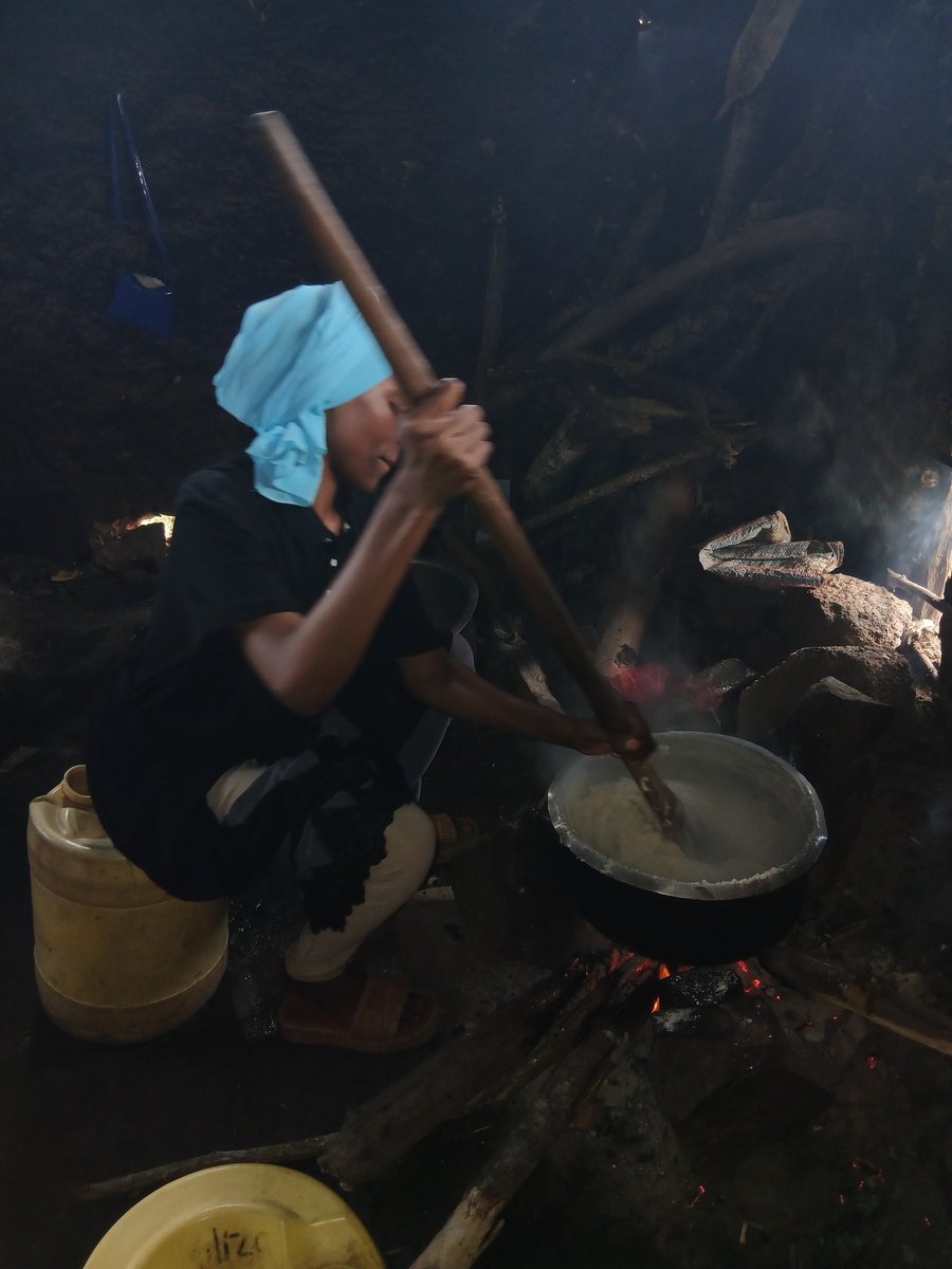Huku kahutini masaa ya lunch mogul anavua magwanda ya kazi anageuka chiefchef ndio waweke kitu kwa tumbo. Na hii chakula kupatikana nihadi kamchangoo.Hii ugali inatosha watu 20 kweli?
Comprehensive school tawe
##JSAUTONOMY