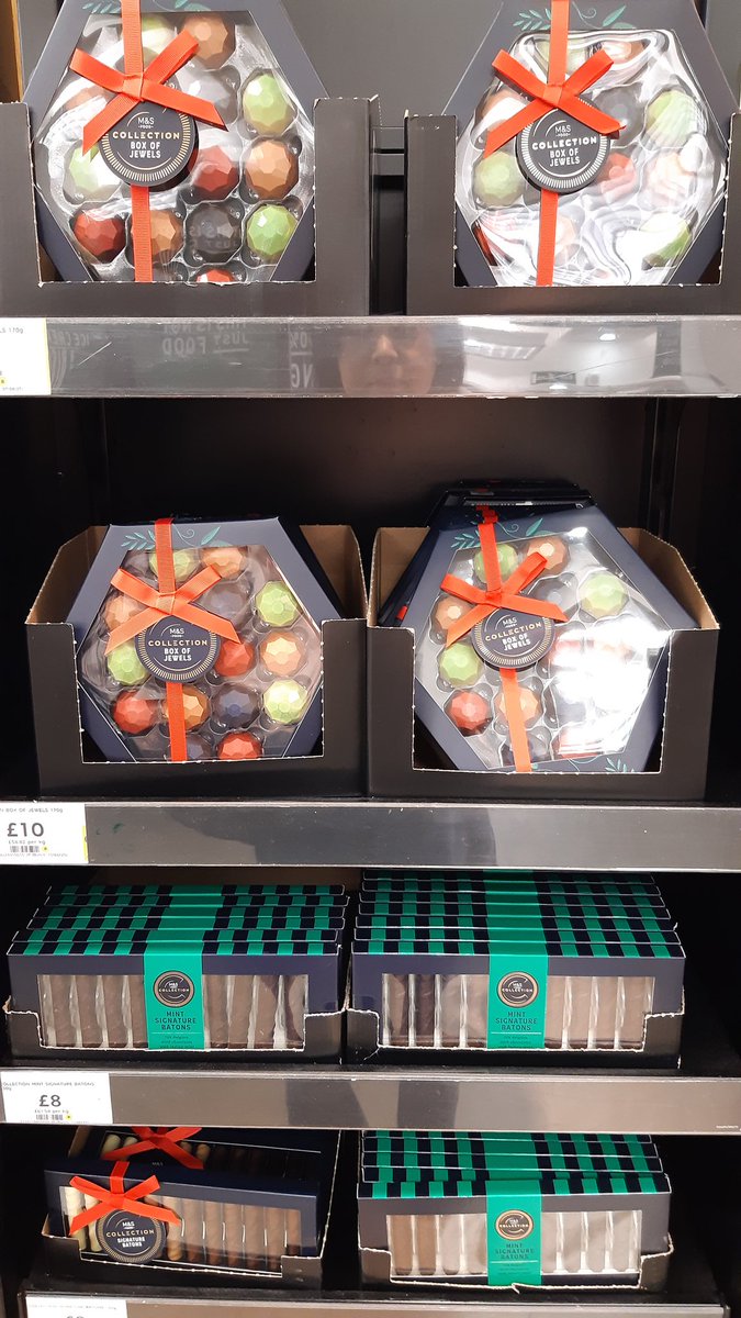 🇬🇧ロンドンお土産M&S🇬🇧 マークス & スペンサーヘ行ってみて下さい