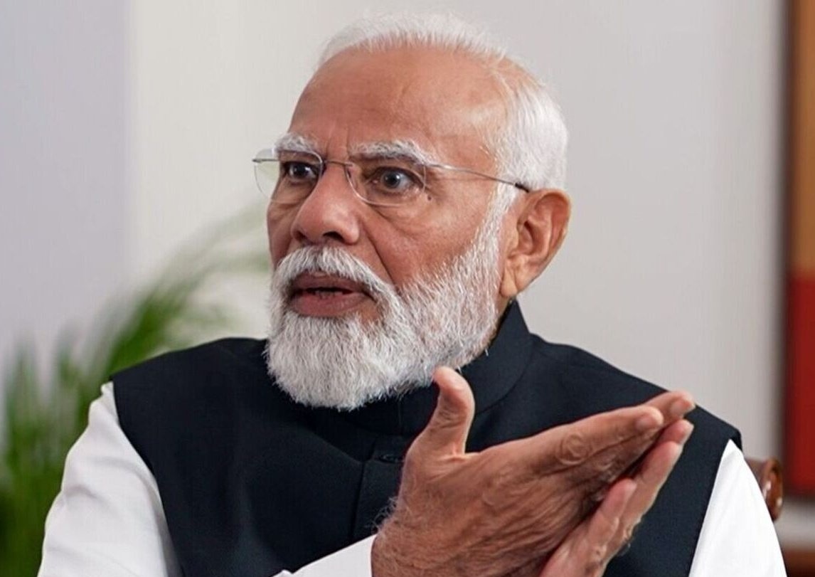 mr_mayank's tweet image. #HappyBirthdayModiji — The Liar
From his tea selling story to Himalaya to his fake degrees, everything about him is fraud & lies 🤣
Let’s expose all his lies in this epic thread 🧵🔥