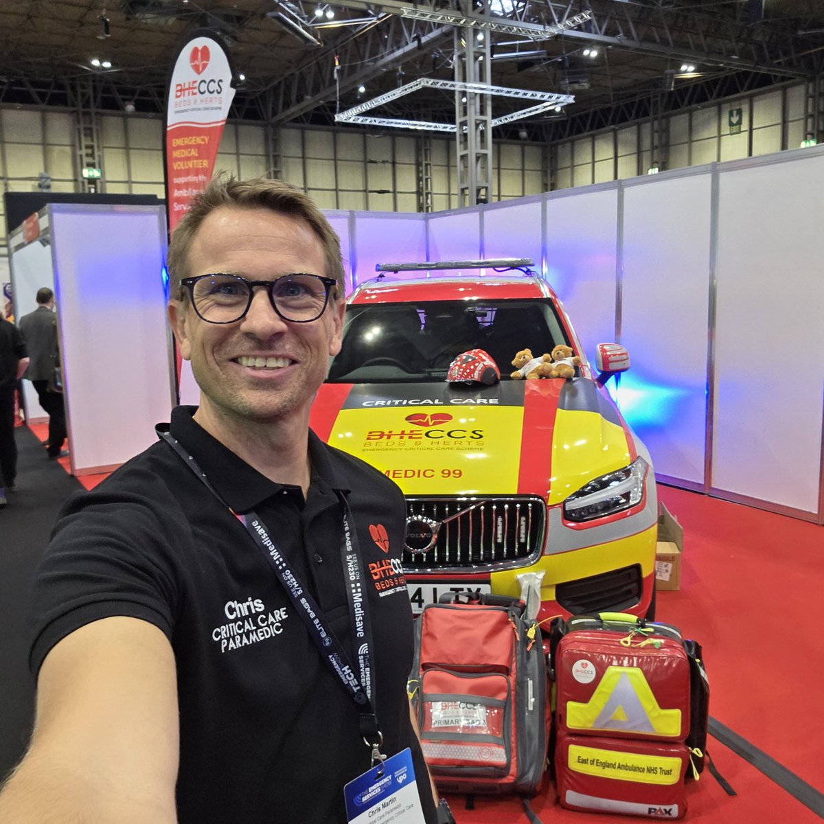 Chris Martin tweet media