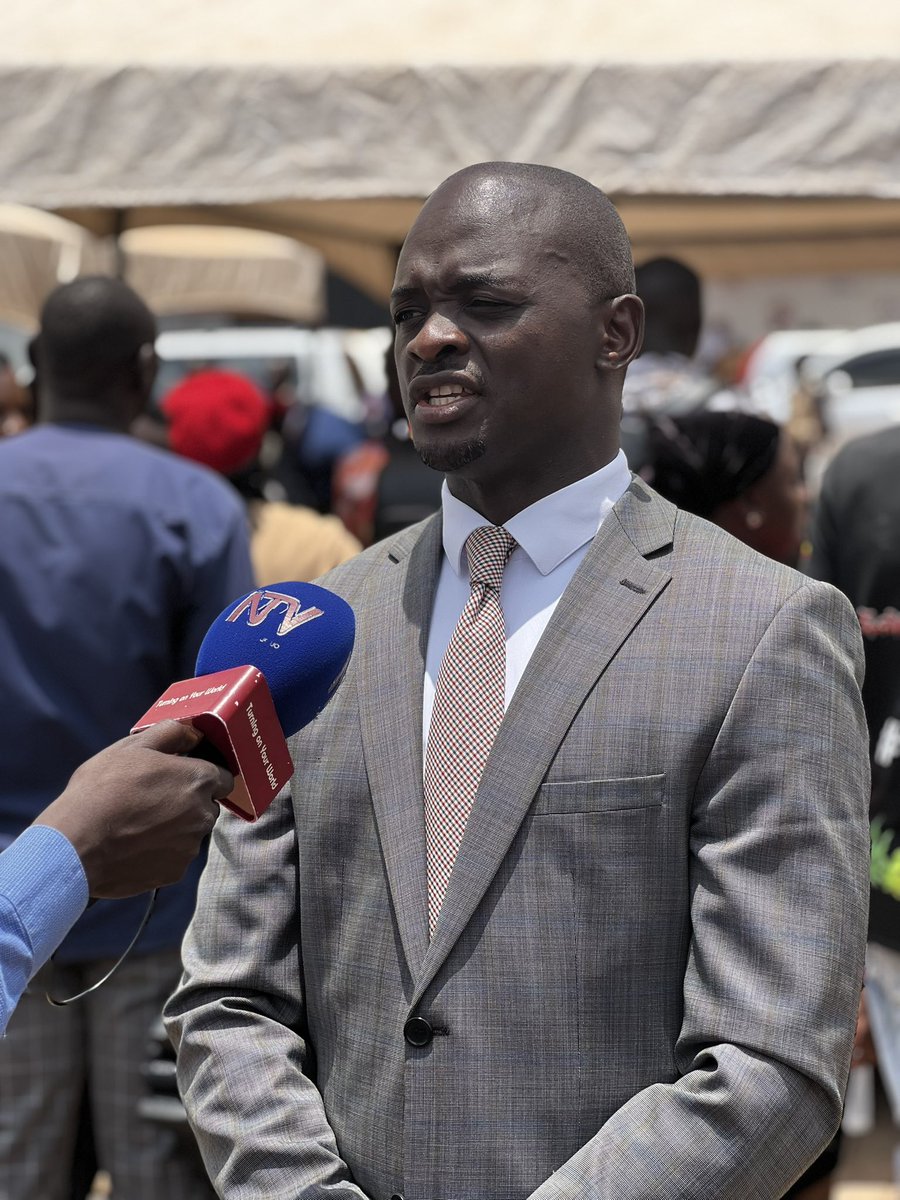 Pliam_'s tweet photo. Hon @EvansKanyike addressing the media shortly after the vetting today at the party headquarters ahead. https://t.co/8agEfbcmXg