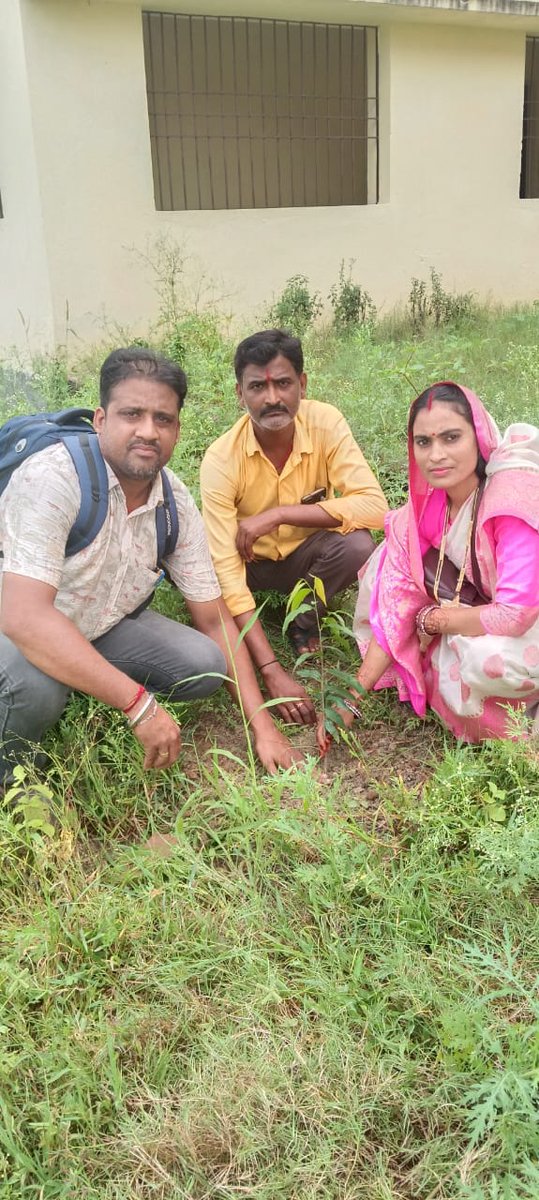 SLWM_Shivsagar's tweet photo. #शिवसागर प्रखण्ड अंतर्गत SHS- 2025 अभियान के तहत ग्राम पंचायत करूप में "एक पेड़ मां के नाम" के तहत पंचायत भवन परिसर में वृक्षारोपण किया गया।
@rajeshkbas42
@LSBA_Bihar
@BiharRDD
@prd_bihar
@SBMGramin
@rajeevjauhari1
@dm_rohtas
@LSBA_Rohtas
@SumanlalKarn
@ratnishverma
@Shahbazenv86 https://t.co/Wvmd86qrXK
