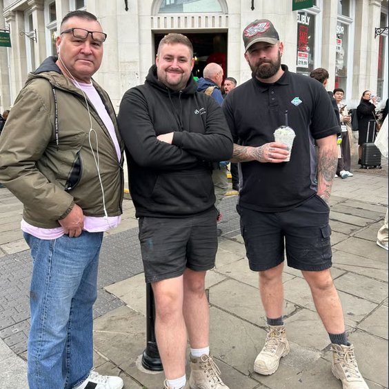 “Of course I’m here to support Trump. He’s the big boss, isn’t he? I like everything about him. Free speech king. I was at the march on Saturday – we look at  him as our big boss. We love him.”

What an embarrassment these bootlickers are.