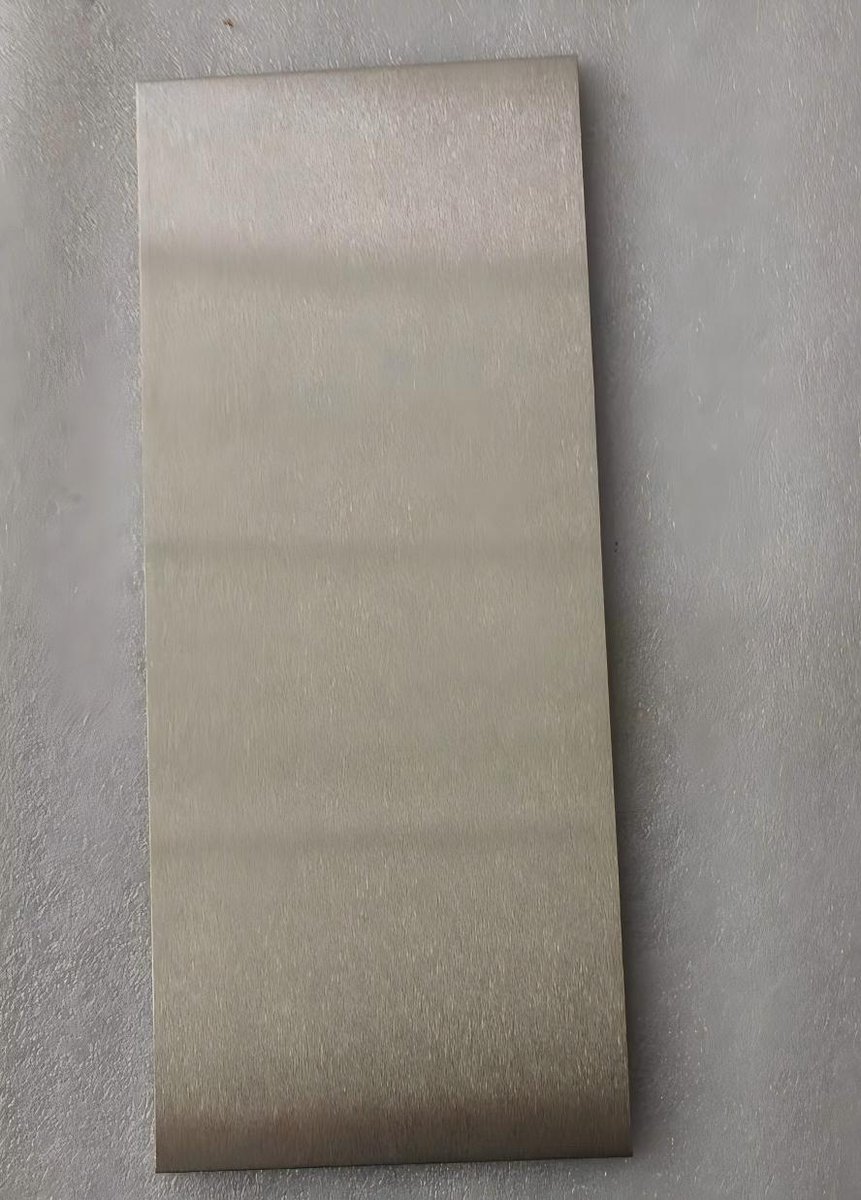 FuncmaterChemi's tweet image. #NickelTarget #SputteringTarget #ThinFilms #FUNCMATER #AdvancedMaterials

Looking for reliable Nickel sputtering targets (99.95% purity) in bulk?
✅ FUNCMATER delivers large-scale shipments for semiconductors, coatings &amp;amp; energy storage.
🔗 Learn more:funcmater.com/nickel-metal-n…