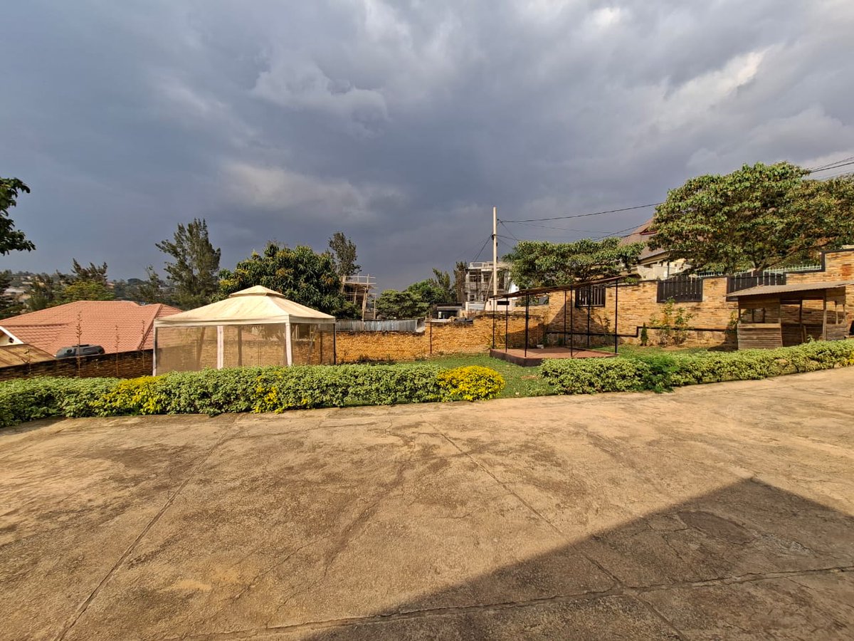 👋 To goodbyes &amp; new beginnings…
Farewell to teammate Gakiza Angel 🌟 and to our old office.
Hello to a new home of AI, Innovation &amp; Smart Agriculture.
📍 KG 317 Kibagabaga, Kigali
Come visit us!