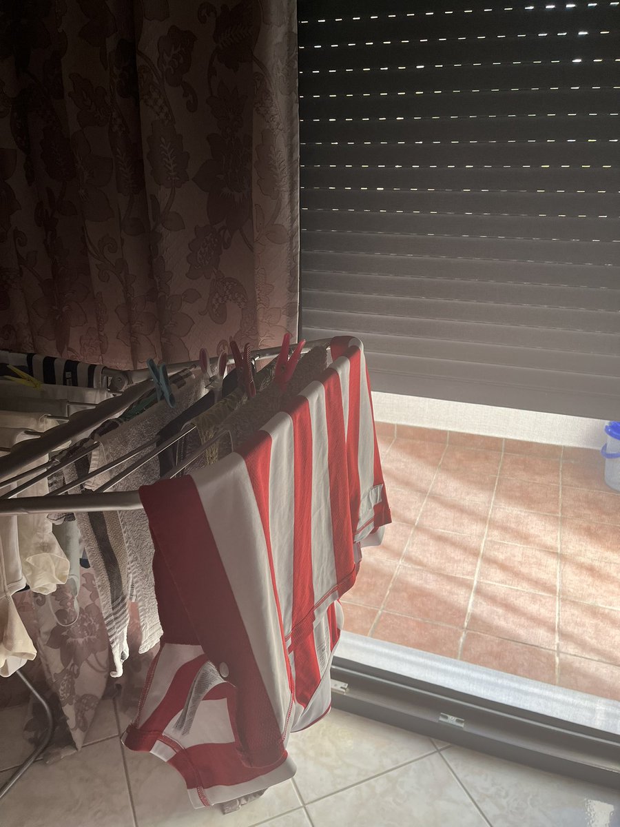 «Σου φρέσκαρα και την επετειακή για το απόγευμα.»

Μ’ αγαπάει μωρέ η καημένη 🥰
#OlympiacosFC