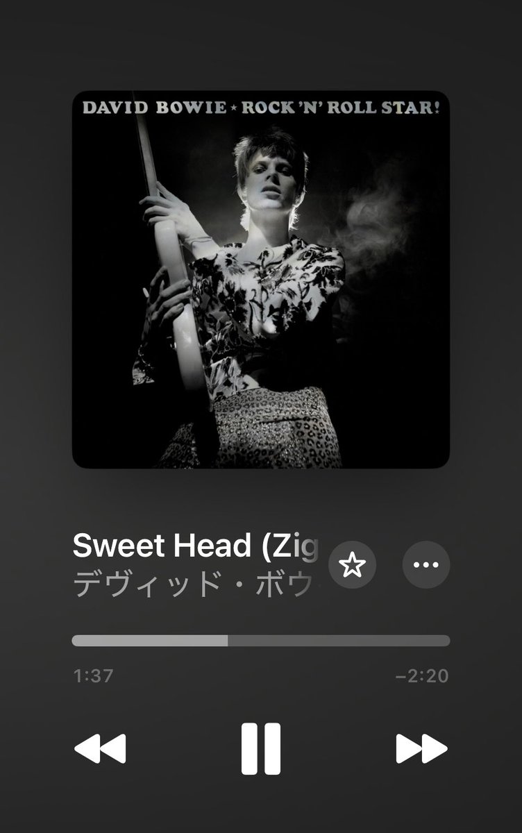 kumaichan901t's tweet photo. お疲れ様水曜日

こえたぜ水曜日

さ、帰ろ🏠

#DavidBowie 
#RoundAndRound 
#SweetHead 
#LookingForAFriend 
#ShadowMan 
#NowPlaying https://t.co/KOk8GXh8PZ