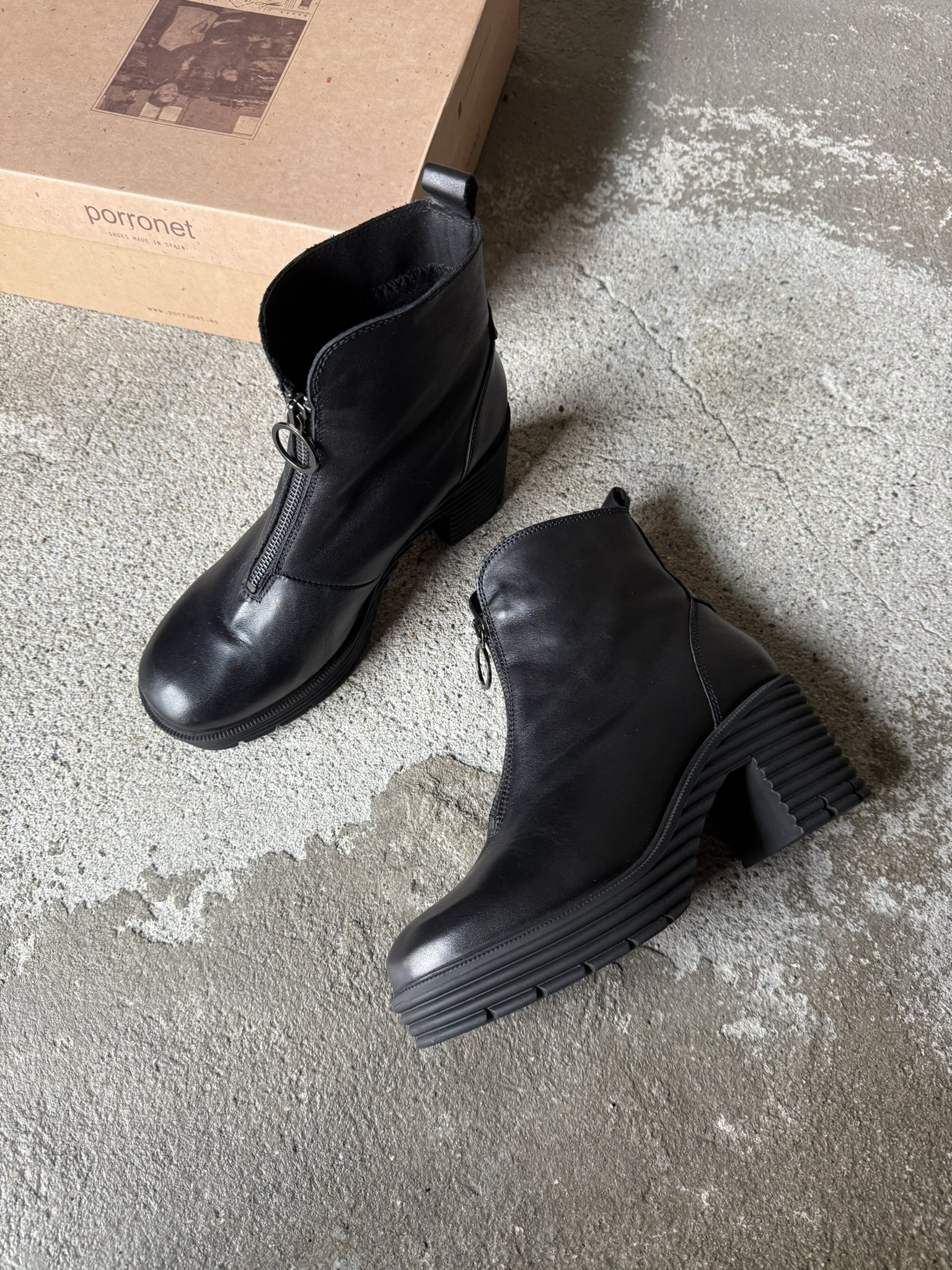 GANNI ガニー チャンキーソールフロントジップアップブーツ 38 GANNI ガニー チャンキーソールフロントジップアップブーツ 38