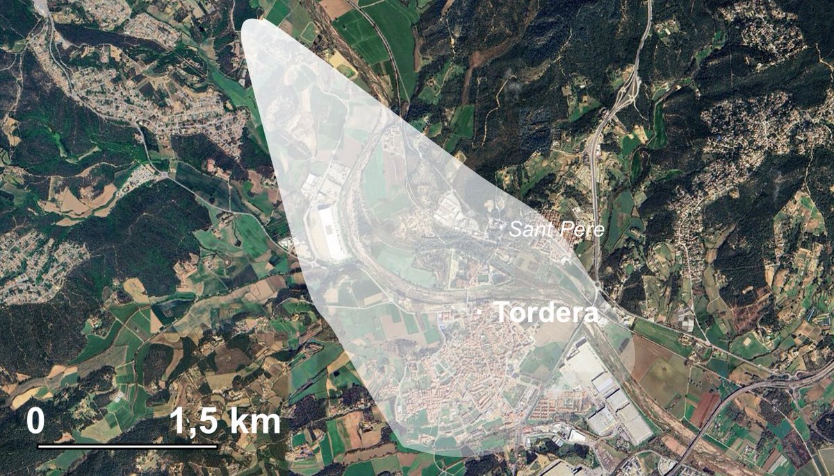 Zona afectada per l’esclafit:
📏 Longitud: 4,3 km
📏 Amplada: 1,9 km
Els forts vents van arrencar arbres de soca-rel i van provocar desperfectes en edificis i infraestructures.