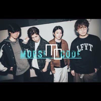 【ONE for ALL出演者紹介㉖ MORSE CODE(<a href="/Morse_code081/">MORSE CODE</a> )】
AFTER BEATステージ
爆発的なエネルギーがフロアを揺らす、京都発ラウドロックバンド。
スクリーモのエッジィな激情と、精密に構築されたメロディを融合。独自の領域にまで高められたサウンドを放ち、観客と感情を共有する。

🎸あと【10】日