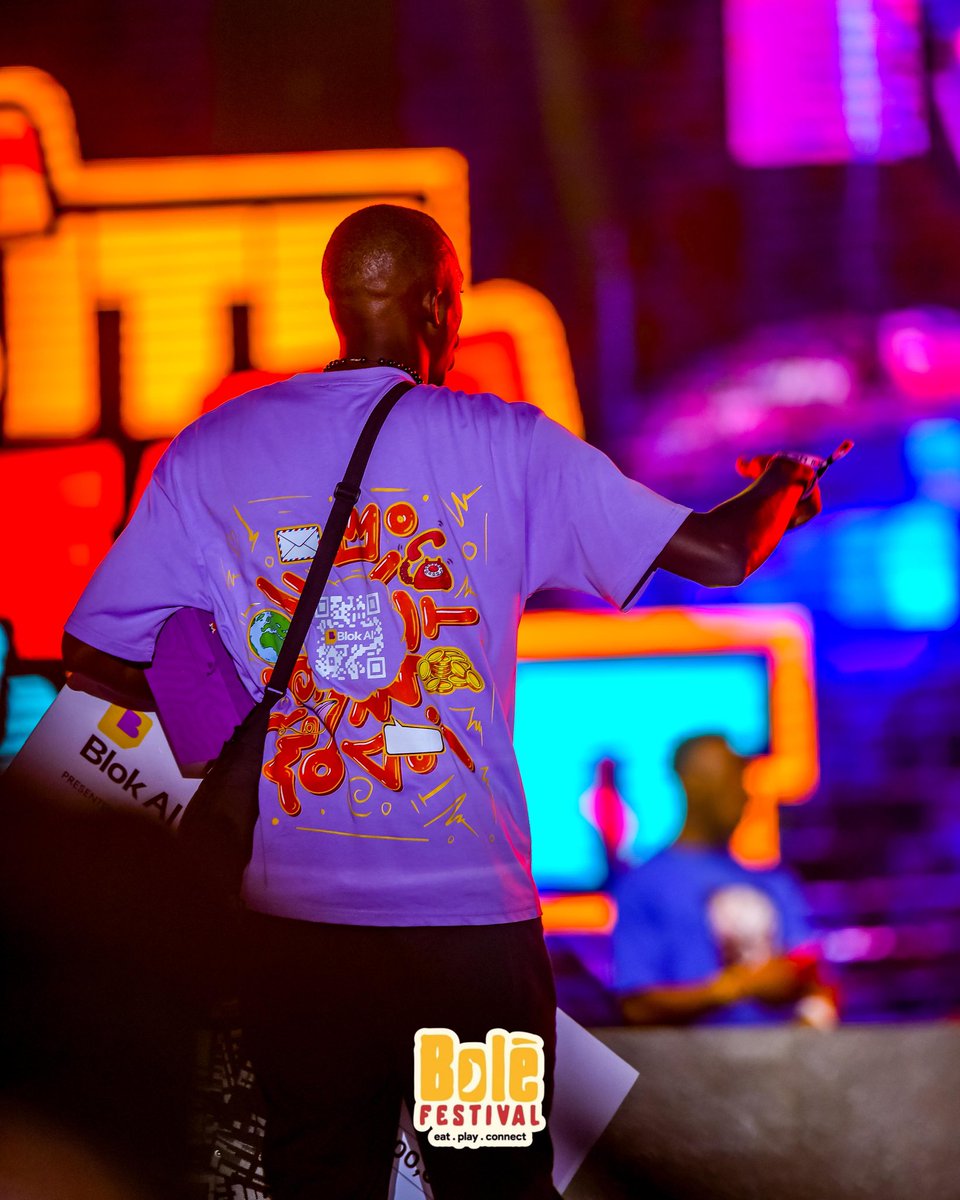 getblokai's tweet image. Our highlight of Bole Festival!🔥🔥

Destiny walking home with a ₦200k cash prize — all thanks to Blok AI! 🥳🤩

This moment was truly priceless, and it’s only the beginning of many more to come.