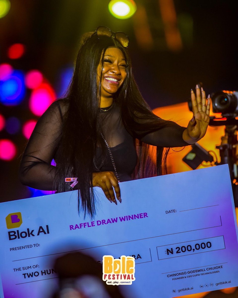 getblokai's tweet image. Our highlight of Bole Festival!🔥🔥

Destiny walking home with a ₦200k cash prize — all thanks to Blok AI! 🥳🤩

This moment was truly priceless, and it’s only the beginning of many more to come.