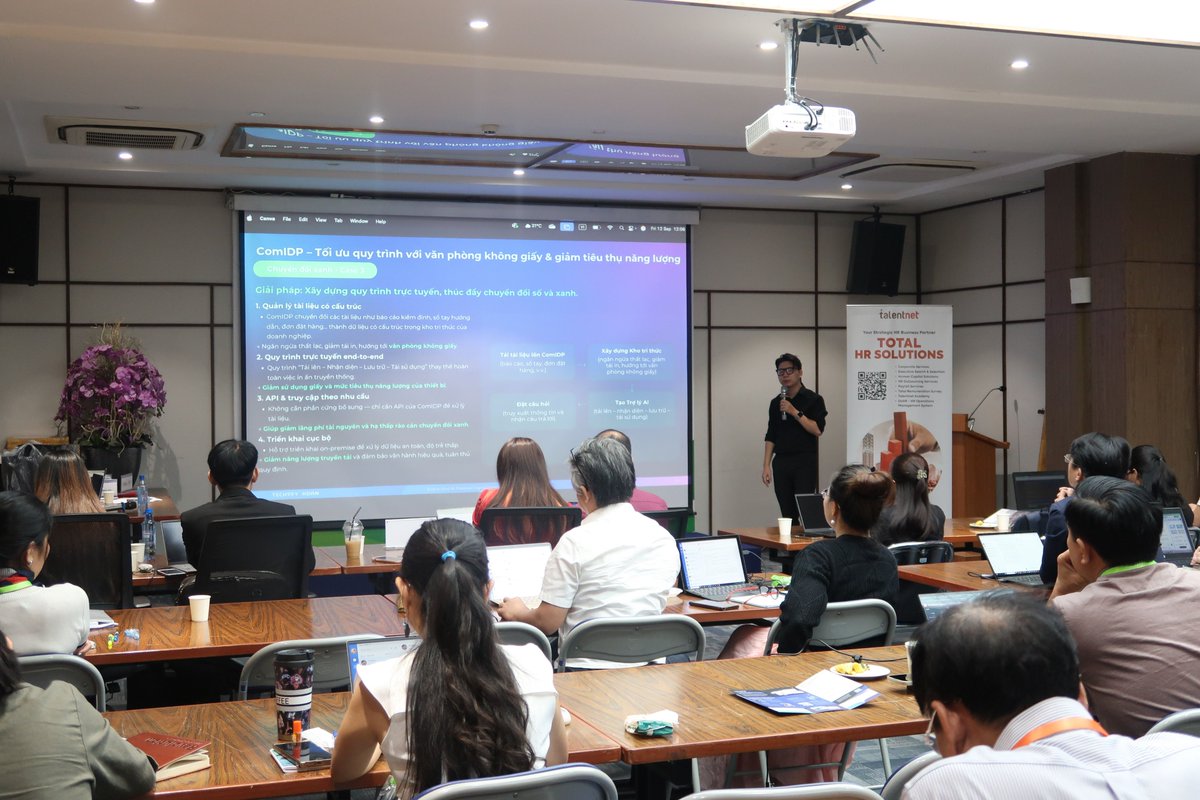 compdfkit's tweet image. Day 1-2 at Building the Sustainable Business & Entrepreneur Community – Ho Chi Minh City 2025 #VietnamExpo ✅
Showcasing ComPDF, powered by KDAN 🚀
#ComPDF #KDAN