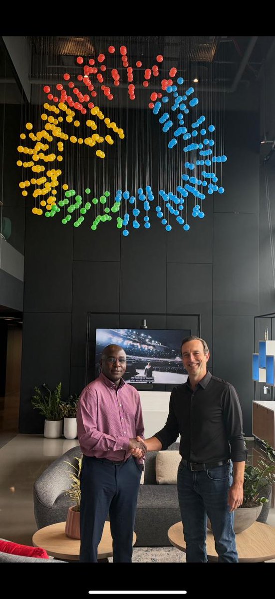 I was privileged to meet with Will Grannis, Vice president &amp; CTO of Google Cloud, at Cloud Space in New York. We explored the future of AI and data, focusing on how ethical technology can drive business growth, community development, and innovation. This meaningful conversation