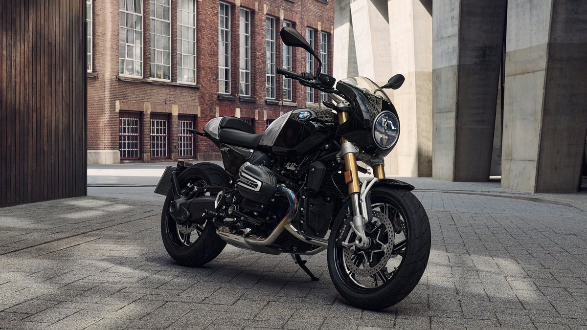 新品未使用BMW MotorradSHOEIの日本数量限定コラボ廃盤品レア BMW R1300GS ADVENTUREが新型オートマ(ASA)を搭載して登場