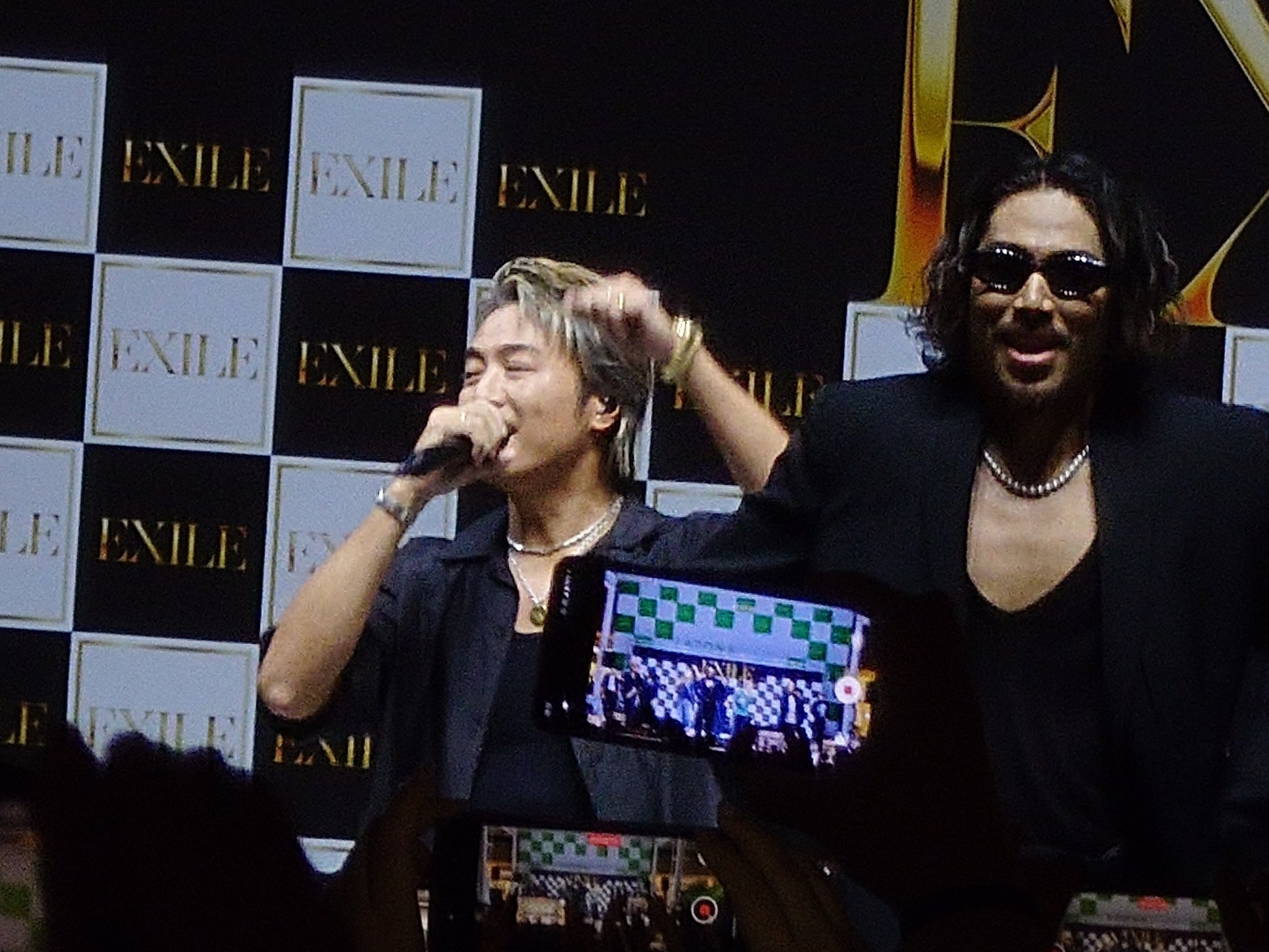 激レア！EXILE 第一章　ENTERTAINMENT 2004 タオル&ポーチ 激レア！EXILE 第一章 ENTERTAINMENT 2004 タオル&ポーチ