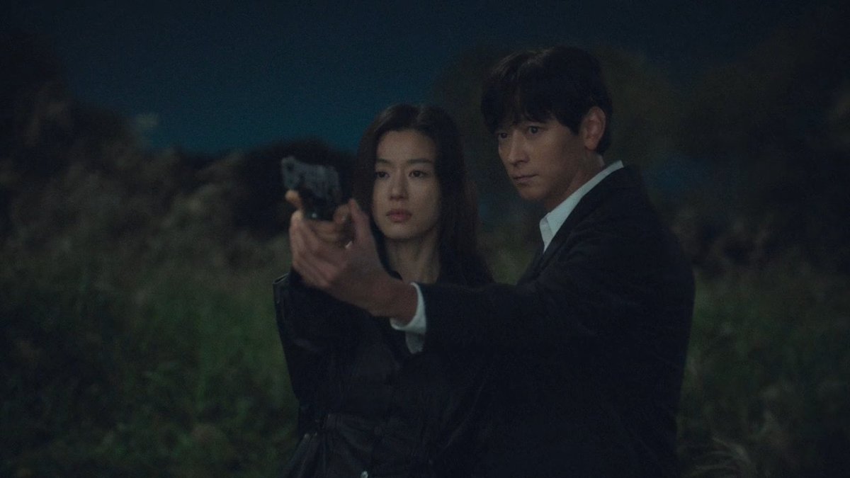 __1xo's tweet image. veteran actors, a good script, and insane chemistry, it deserved to be at least 16 episodes long ㅠㅠ
#Tempest ✨