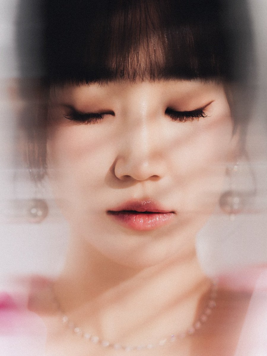 [#핫펠트] 포토그래퍼 정멜멜 님 인스타그램
프리즘오브 2025 서브스턴스
핫펠트 인터뷰 〈예쁜 여자는 항상 웃어야 해?〉 

🔗instagram.com/p/DNnamagynwm