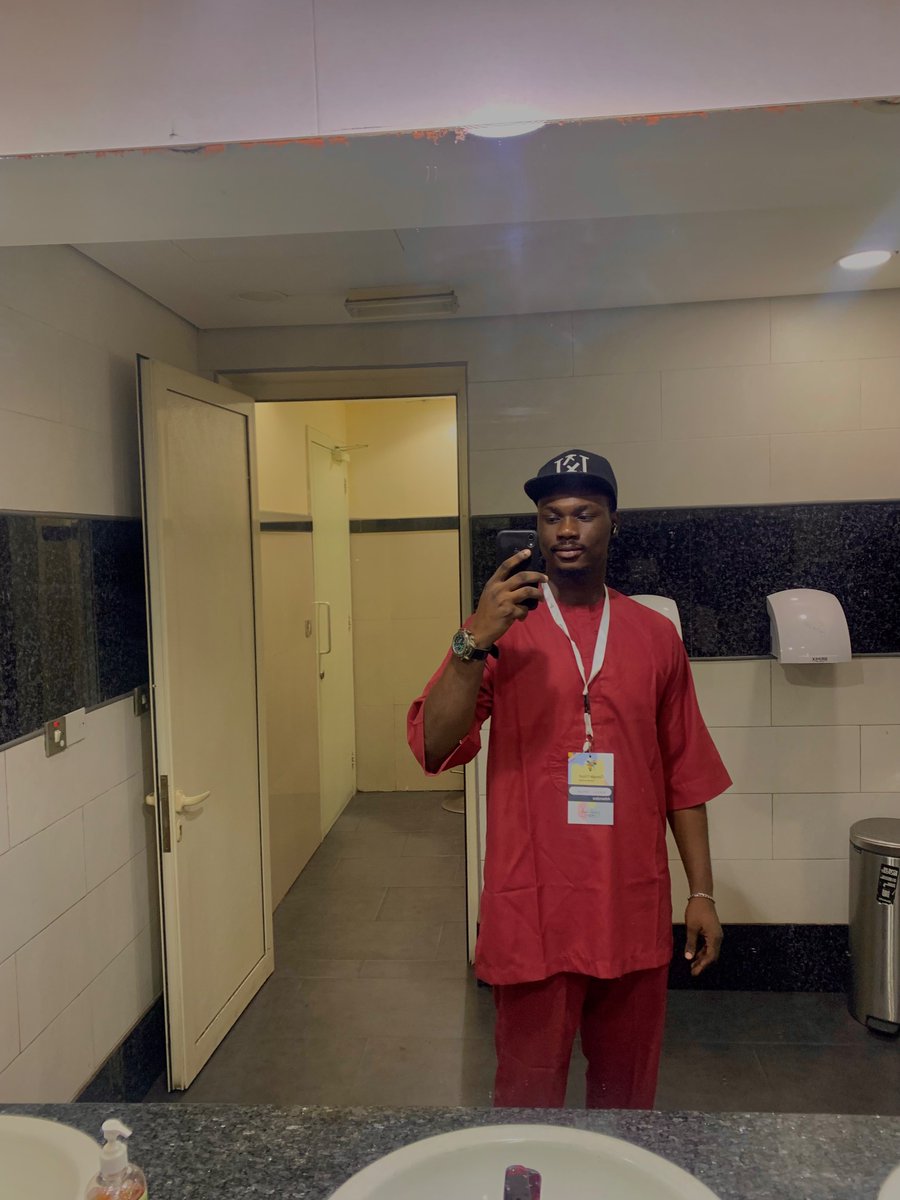 faeva_r's tweet photo. Now let’s see how many professionals I connect with !
#googleroadshow https://t.co/NF4mdt6n0e