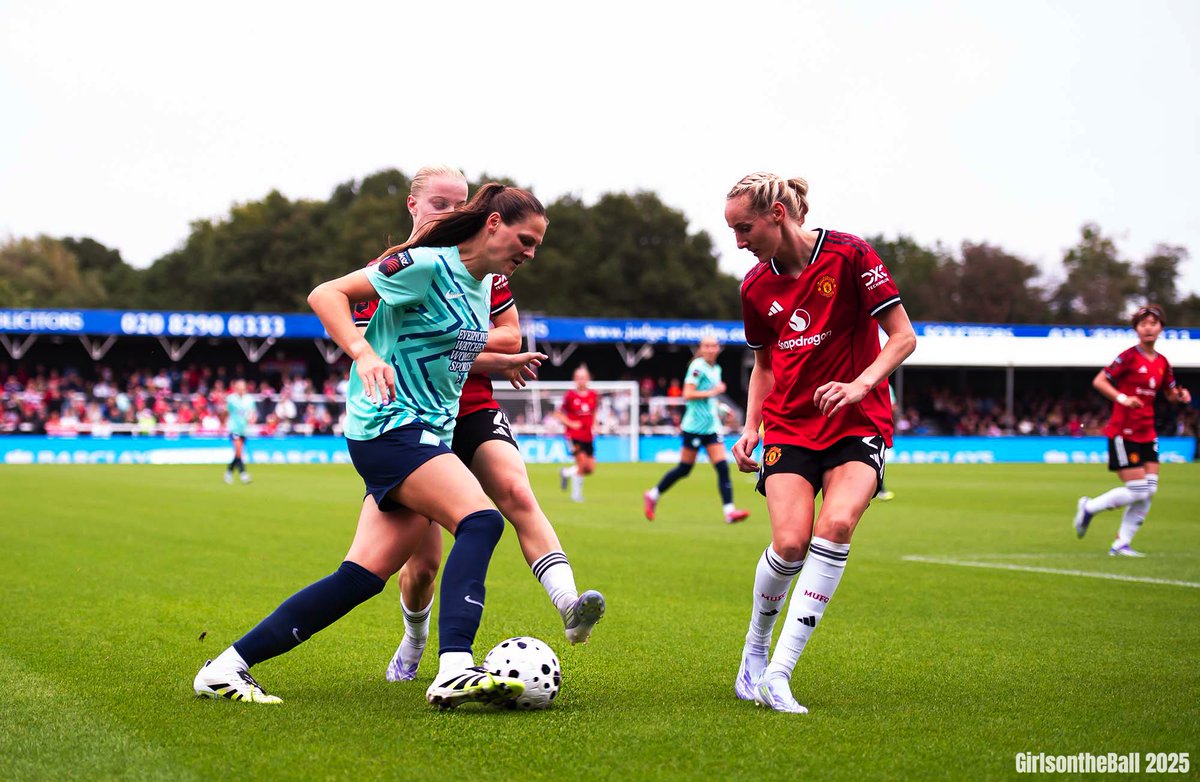 📸 Rachel was once again behind the lens this weekend:

West Ham-Arsenal: flic.kr/s/aHBqjCuuZ7
London City-Manchester United: flic.kr/s/aHBqjCunf1