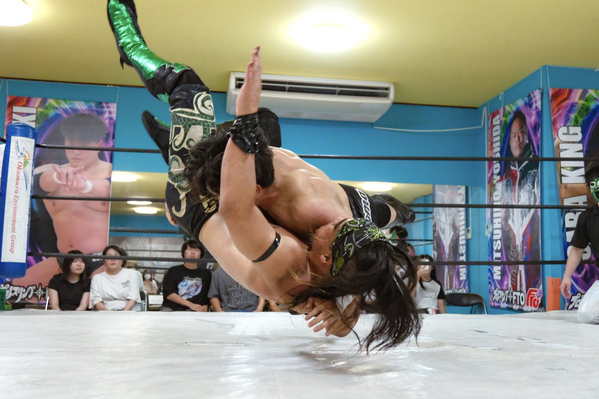 25.9.14 プロレスリングFTO
道場マッチ“虎の穴”

スーパー・カボストロング魔人選手
翔選手
涼磨
②

#プロレスリングFTO