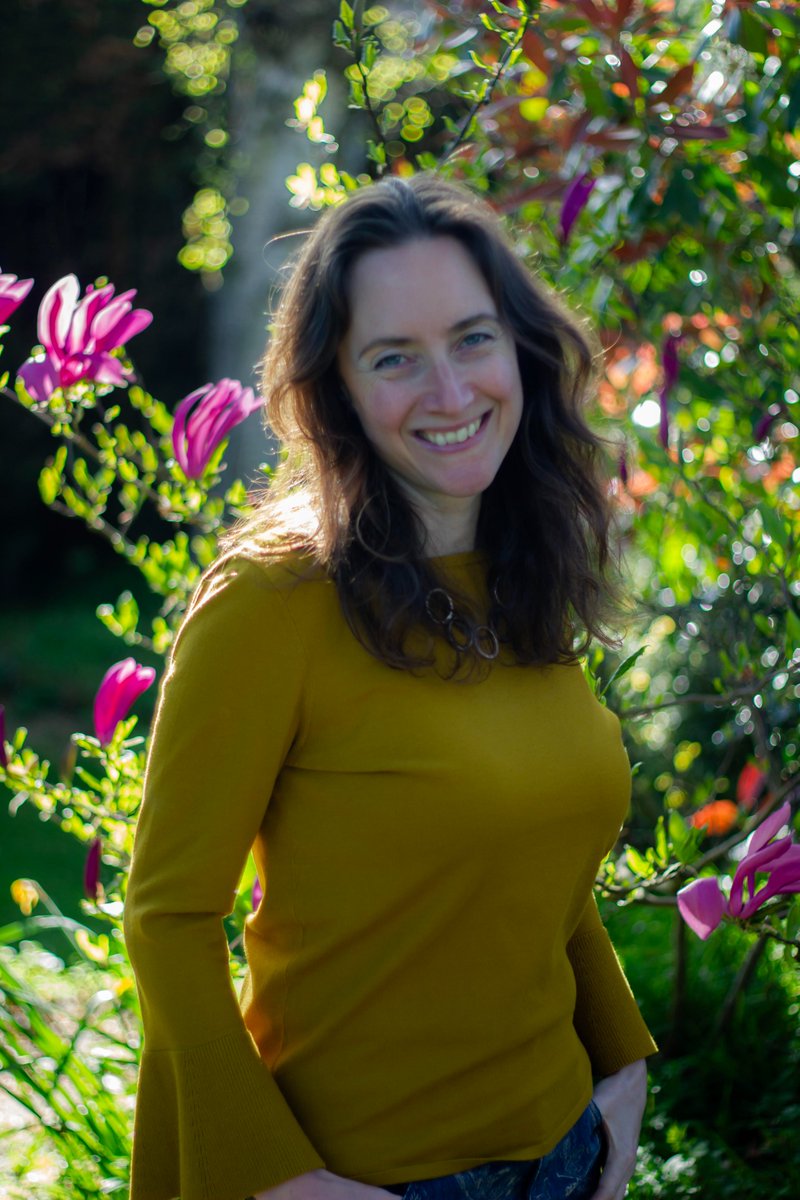 .<a href="/MacmillanKidsUK/">Macmillan Children's Books</a> has pre-empted an 'incredibly funny, warm' debut middle-grade series by Louise Austin, starting with Alex Abbott is (Un)Dead

bookbrunch.co.uk/page/article-d… (£)