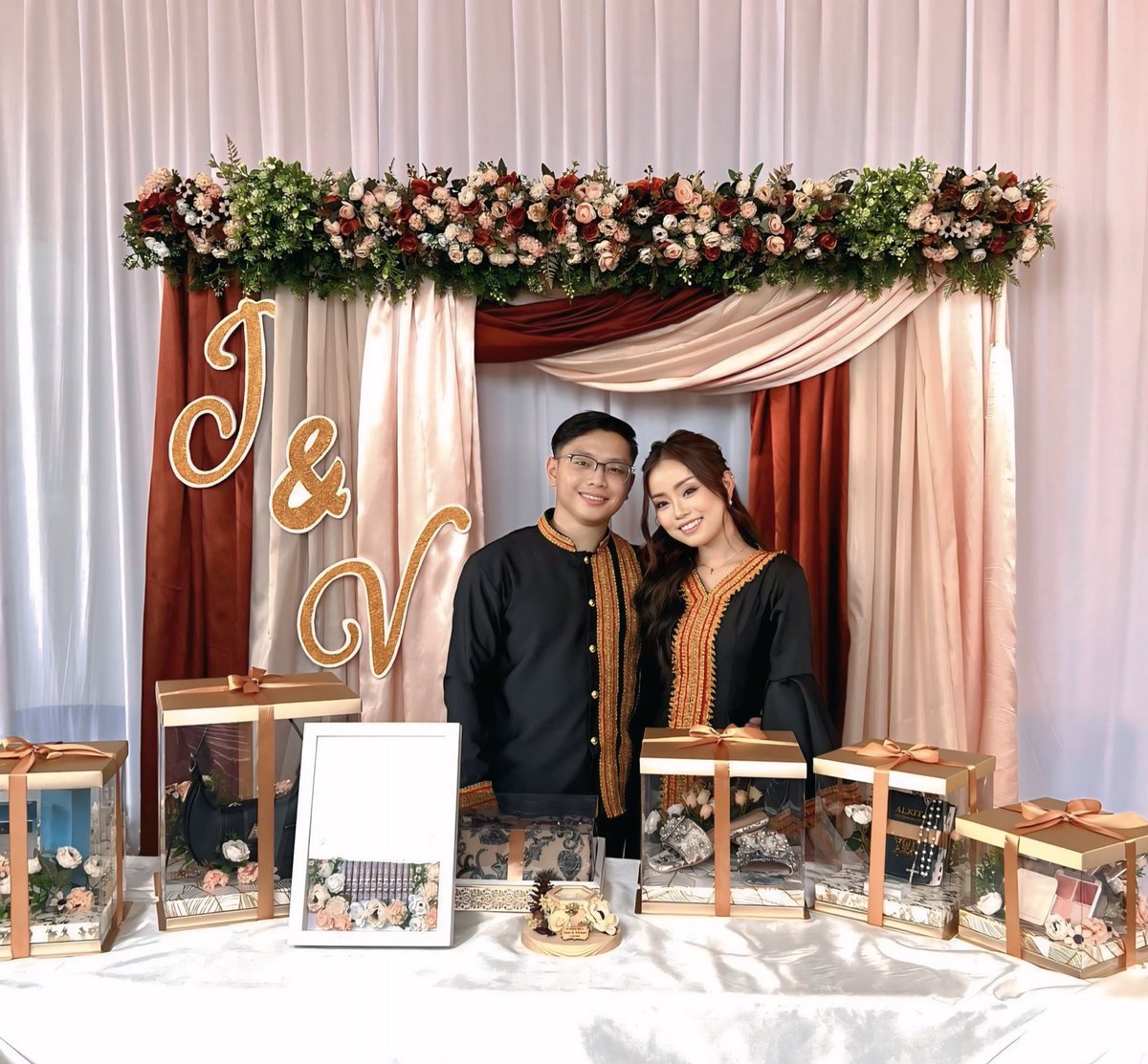 ivnjae's tweet photo. The backdrop and dowry gifts may not be grand, but because we made them together, they hold so much meaning for us and mark the start of our forever 💍✨ https://t.co/KAjQGRRHg2
