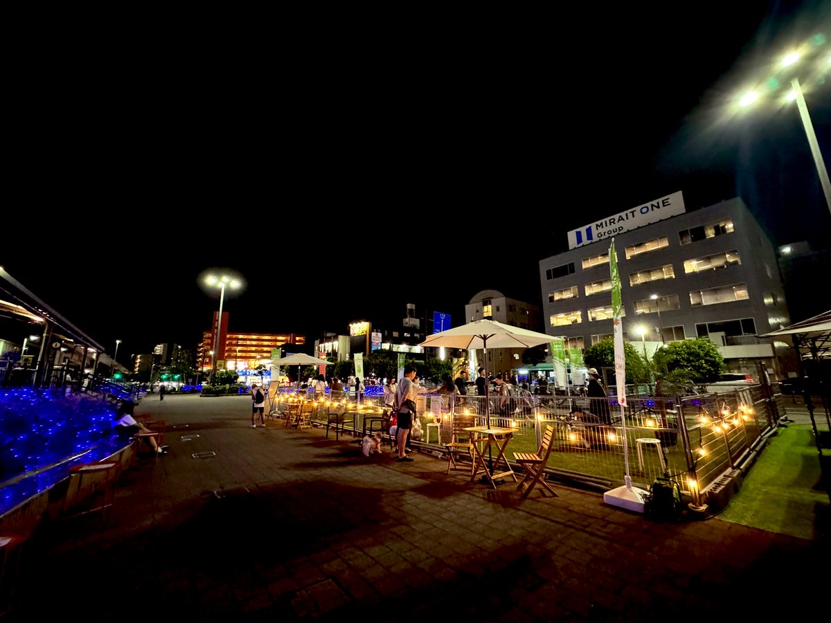pokepara_tohoku's tweet photo. みなさんこんばんは🌃
本日は長町に来ていました🚃
賑わい創出社会実験のイベントで、
駅が綺麗にライトアップされていました✨
ドックランやカフェの様なスペースもあり、
ワンちゃんが走り回っていました🐕💚
#ポケパラ東北 #長町 #イベント
#WITHDOG #HACHI #ペット https://t.co/TlkEjtctua