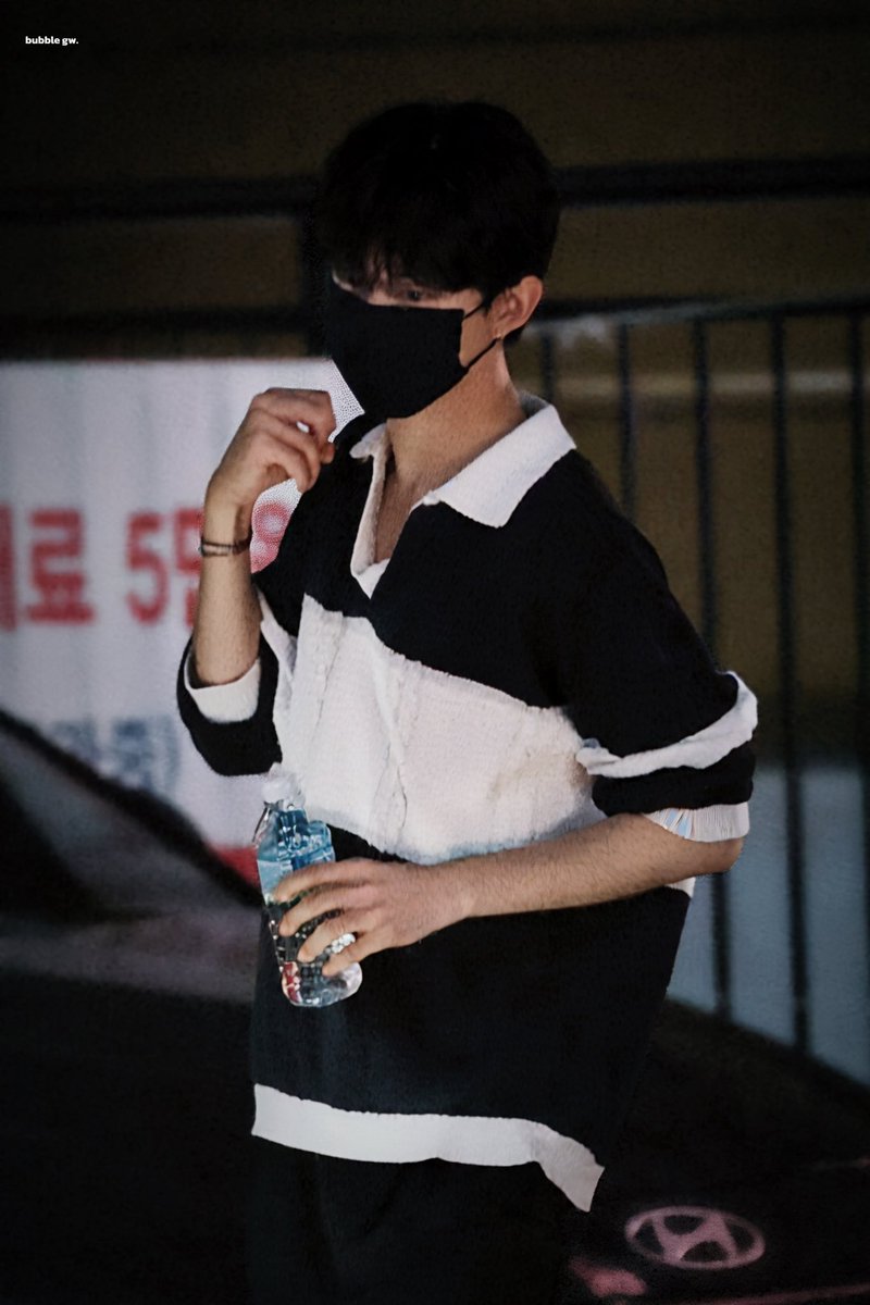 ๐๐ช๐๐๐ก๐. tweet media