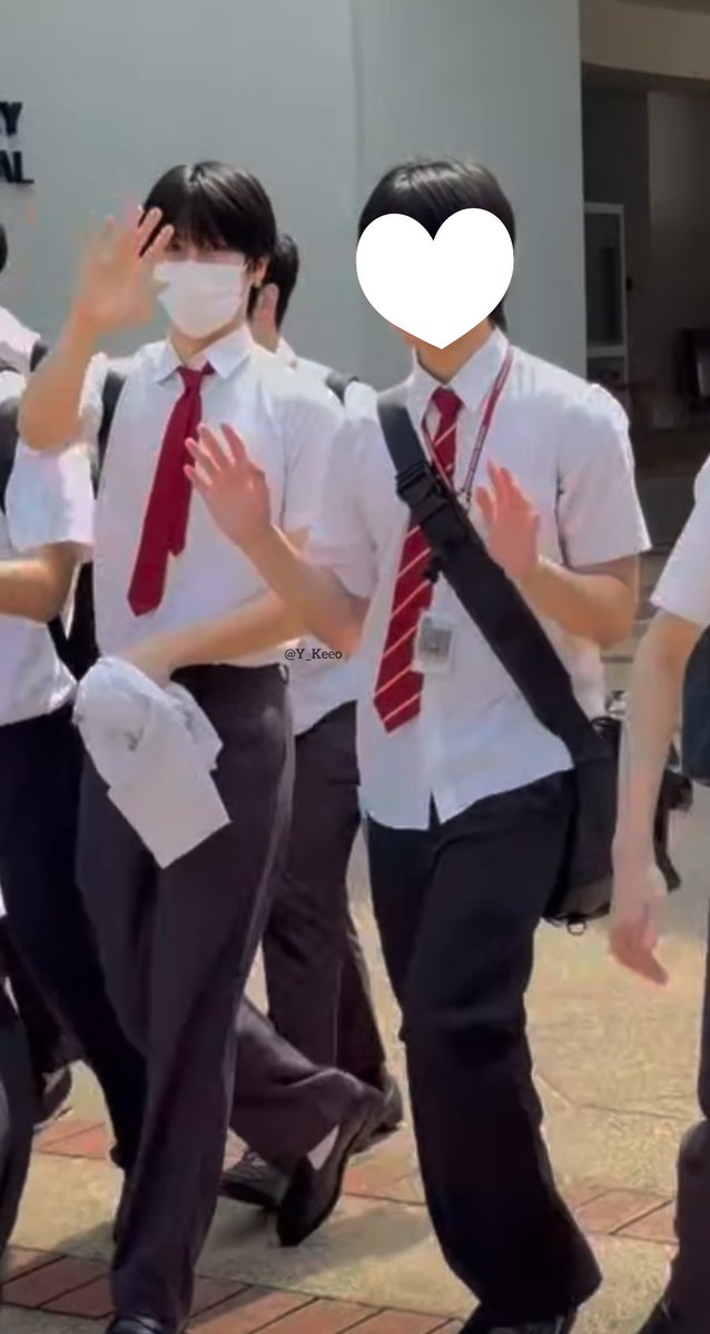 Y_Keeo's tweet photo. I'll be waiting for this student to show up🥹
#KEEO #pipo #SMTR25 https://t.co/y5naZj9GOL