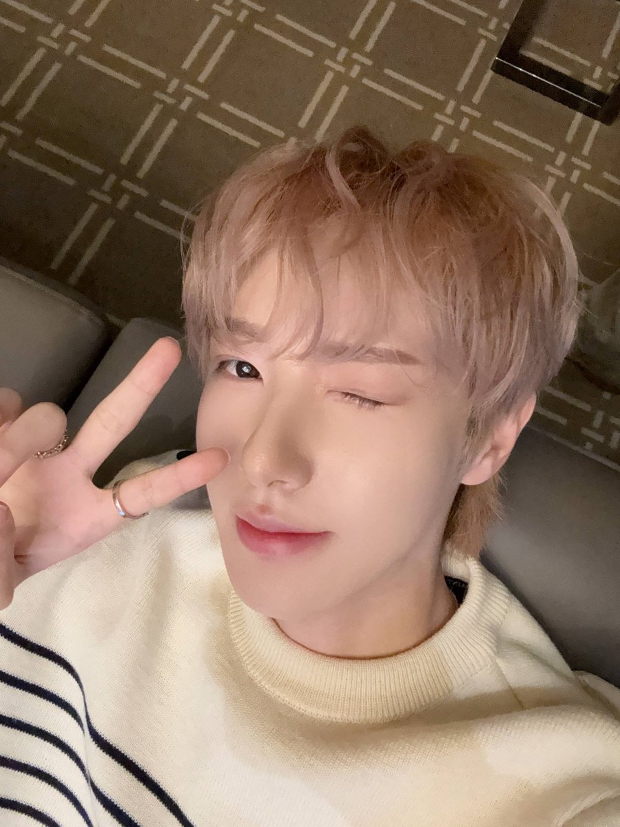 NCT BUBBLE tweet media